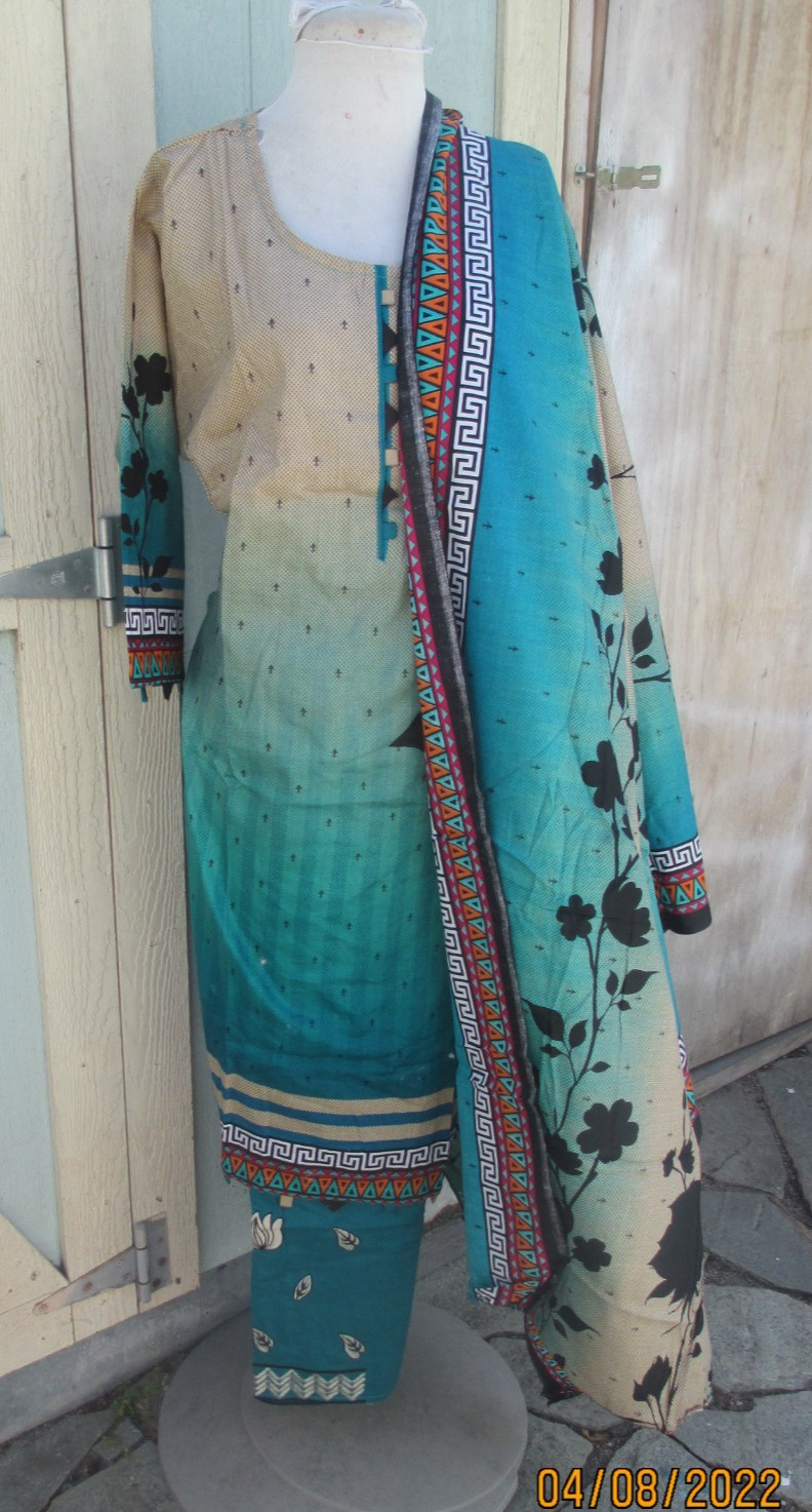 pakistani beautfull emboridery lawn cotton pant kameez Lmsize bust 48