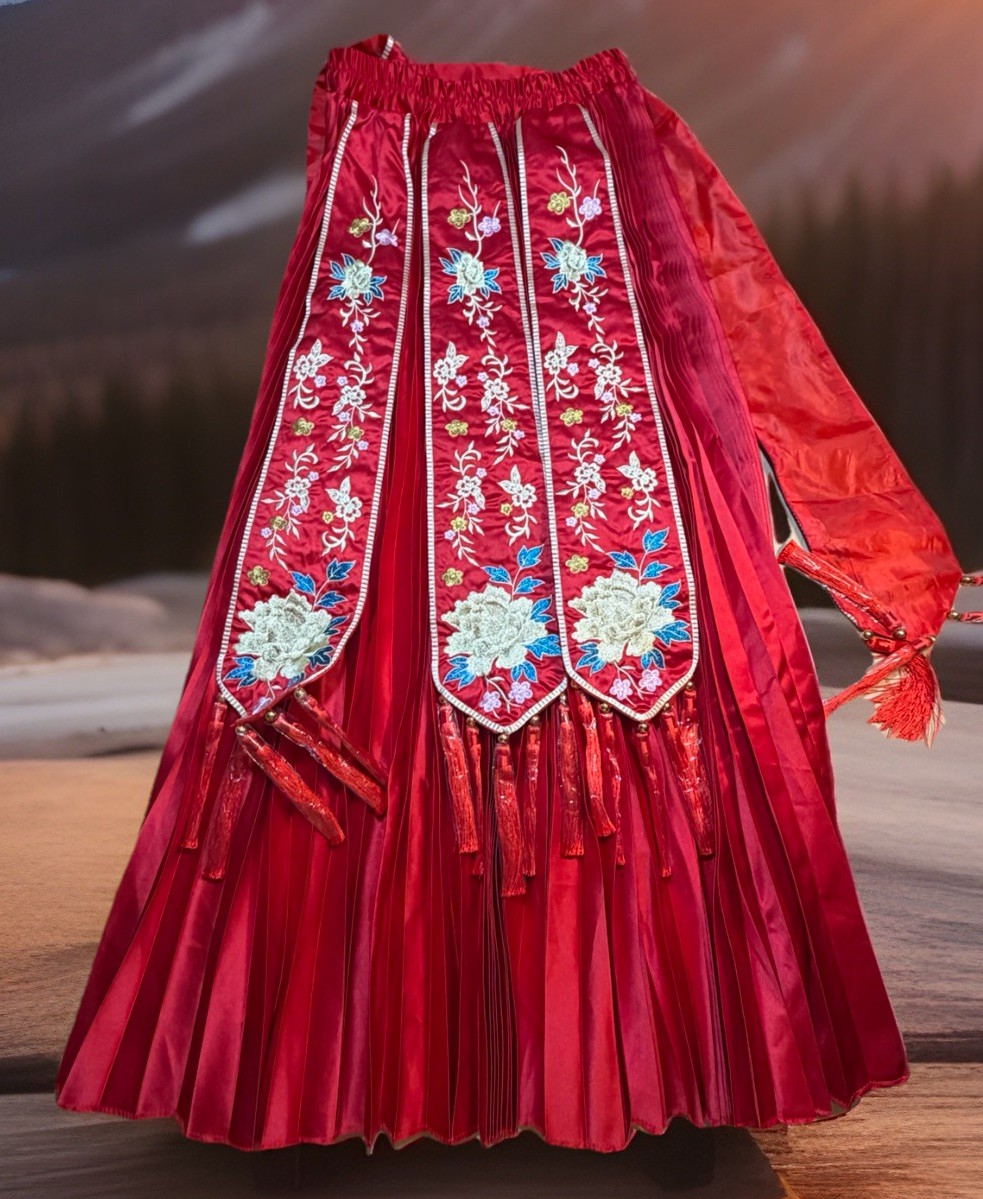 Chinese Wedding Dress Skirt NEW Peacock Traditional Medium Tea Ceremony