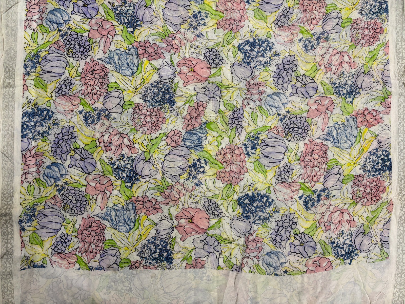 Vintage Chiffon Silk Saree, Lightweight Fabric for DIY & Sewing CS1142