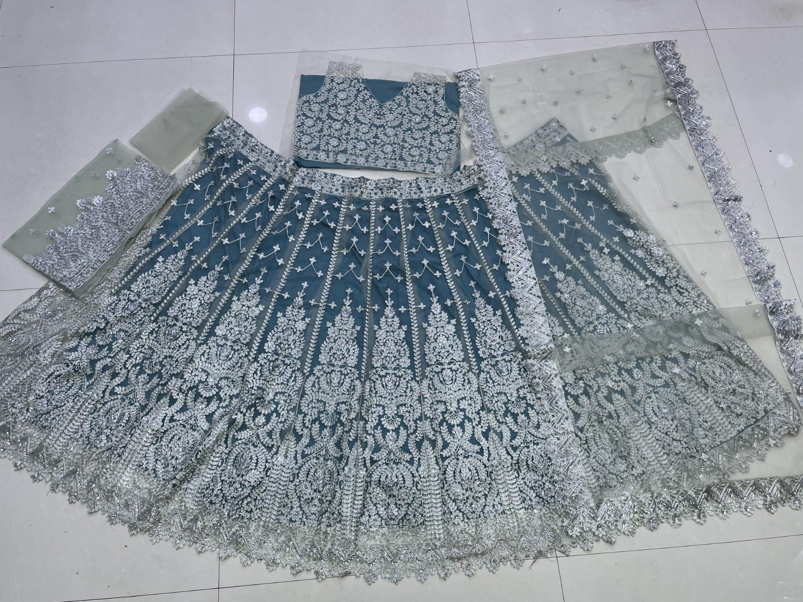 DESIGNER NET LEHENGA CHOLI WITH DUPATTA FOR INDIAN BOLLYWOOD WEDDING PARTY WEAR