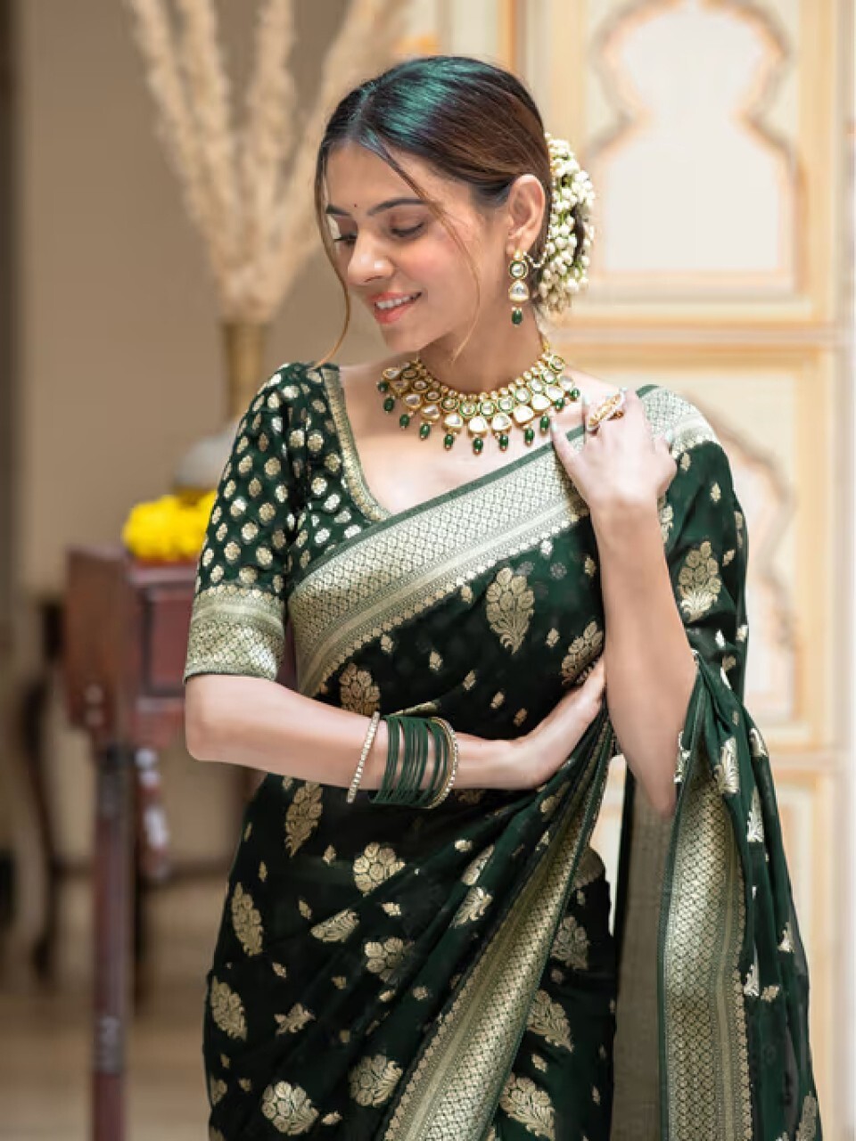 Woven Kanjivaram Pure Silk, Silk Blend Saree (Green)