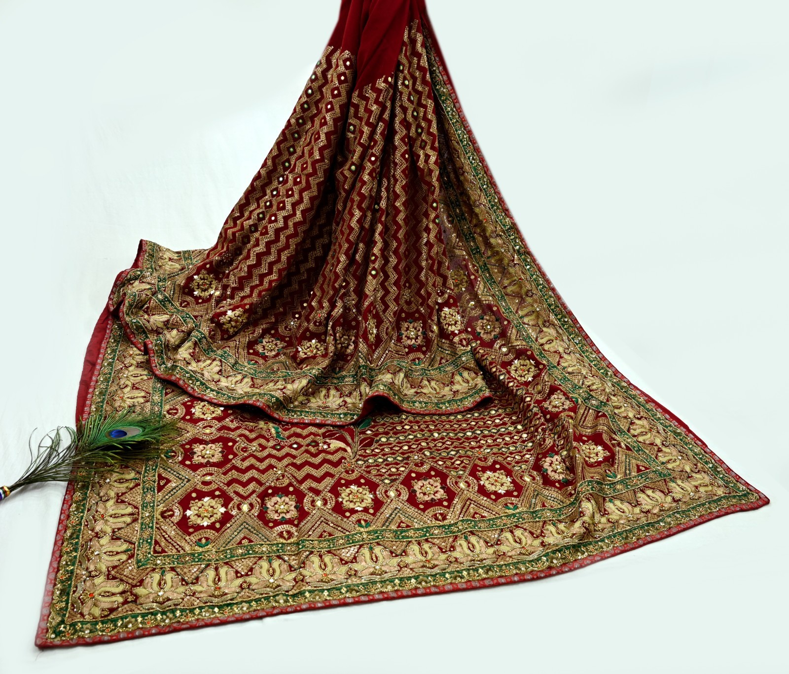Pre-owned Sari Maroon Pure Georgette Silk Hand Embroidered Anamika Khanna sarees