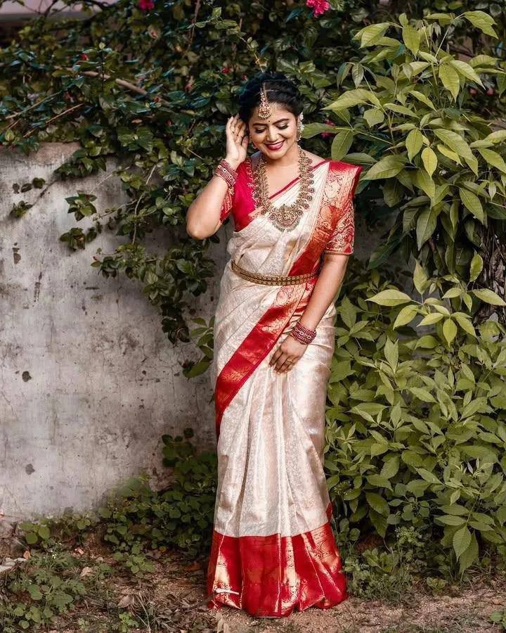 Soft Lichi Silk Saree w/ Rich Pallu All Over Jacquard Work & Blouse Border
