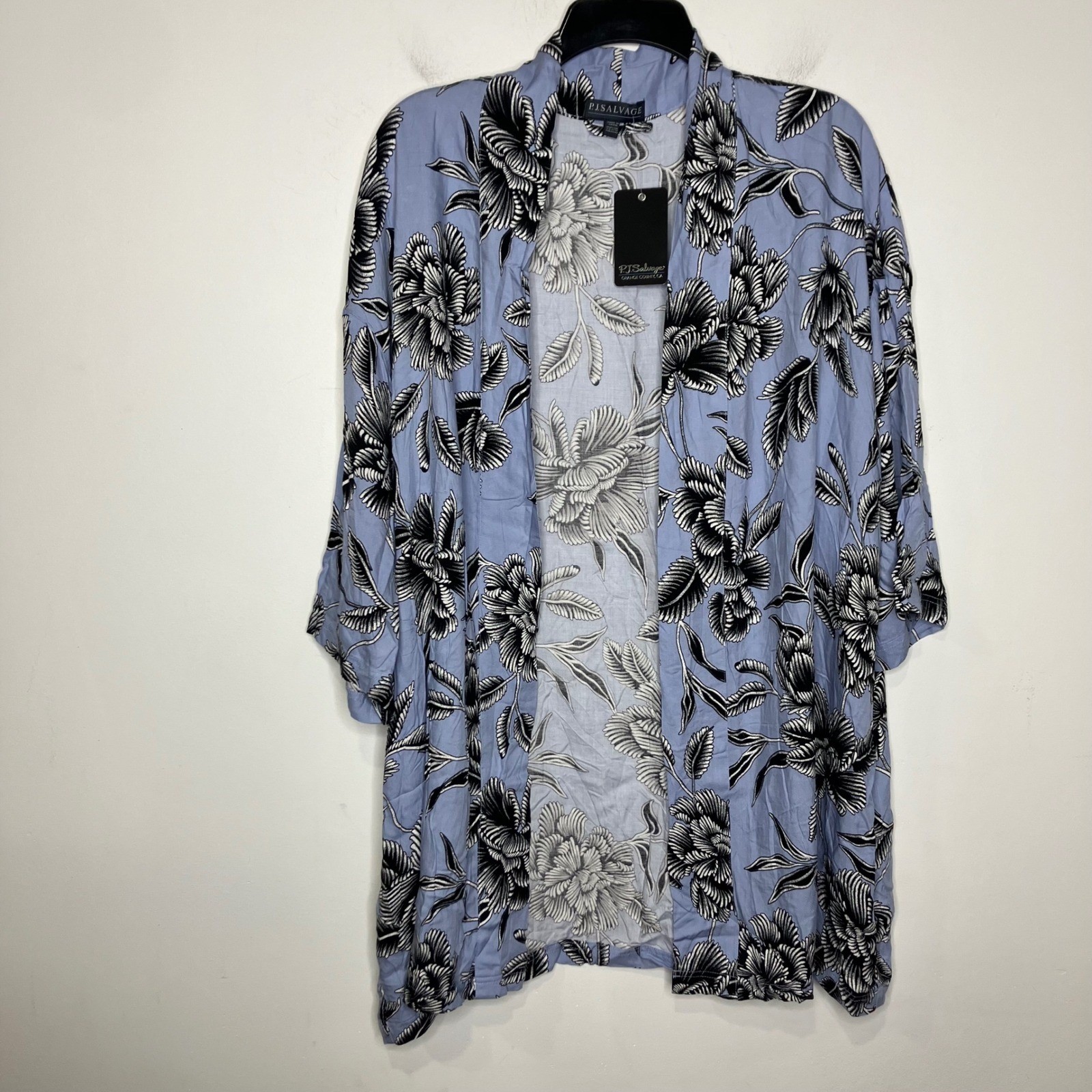 P. J. Salvage blue black white open short sleeve kimono women’s size large/XL