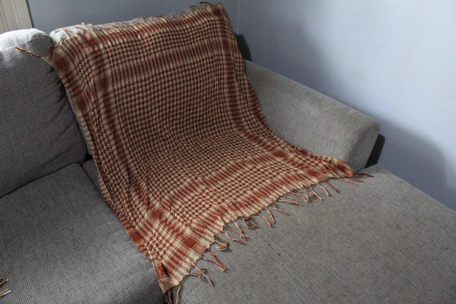 Palestinian Keffiyeh Style Scarf Brown Tan Tassel Wrap Used