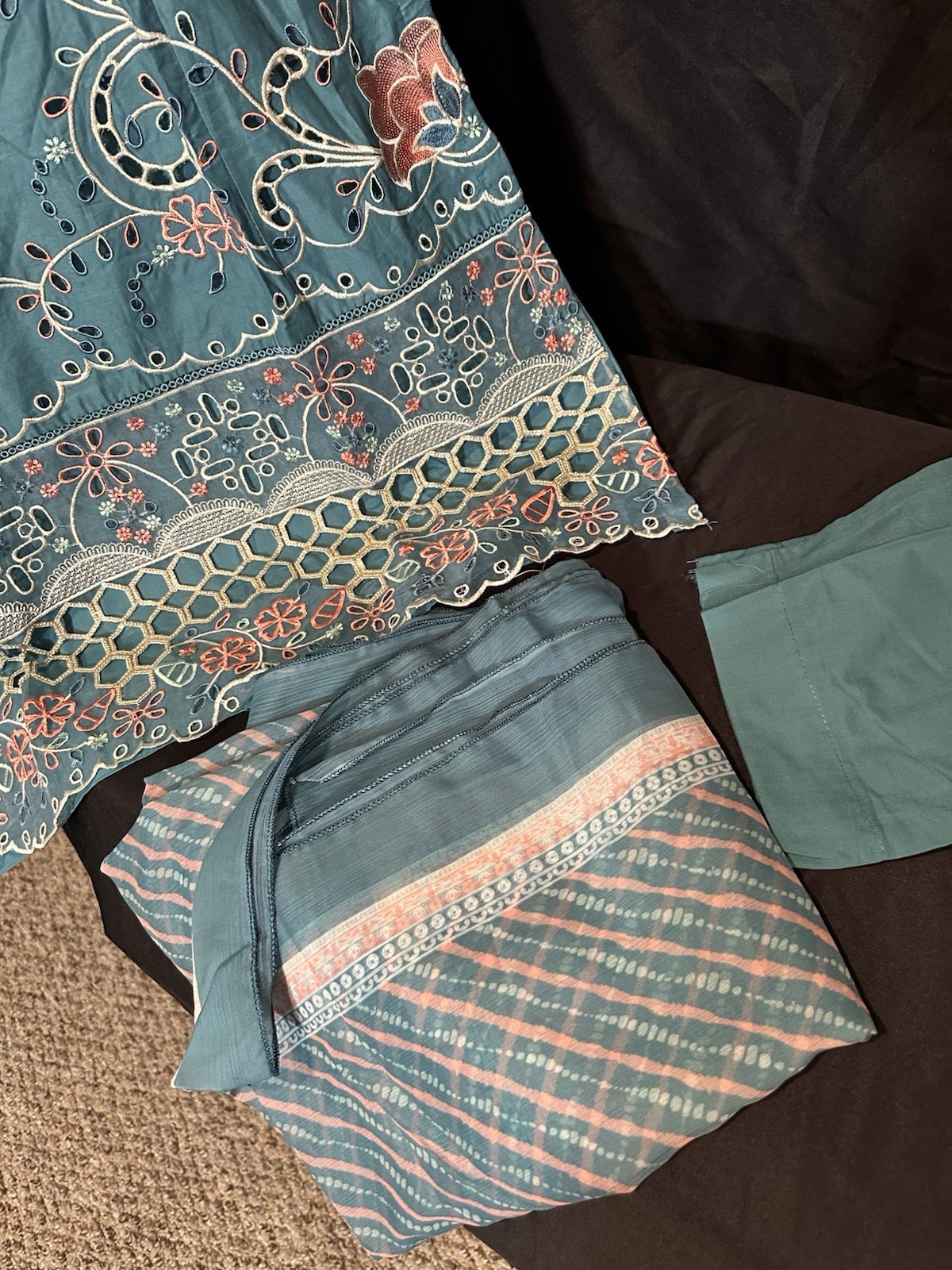 Bin Saeed Beautiful Cutwork Emb 2 Pc Suit-Chiffon Dupatta-M & L- $44 ‼️ Sale