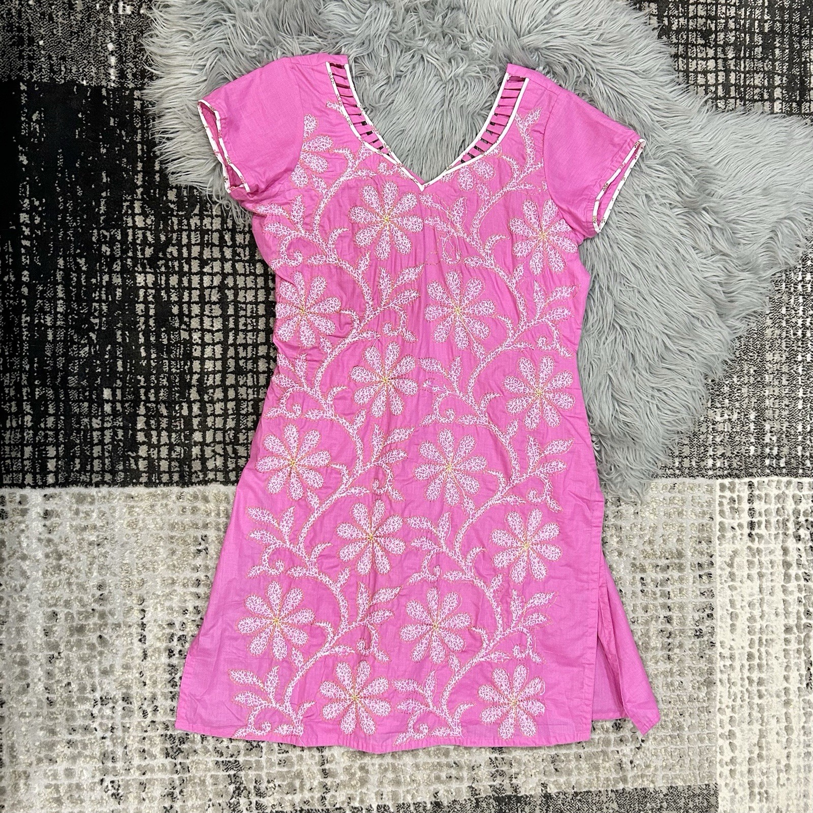 Embroidered Floral Women’s Floral Punjabi Suit Pink/White/Gold Adj Sizing