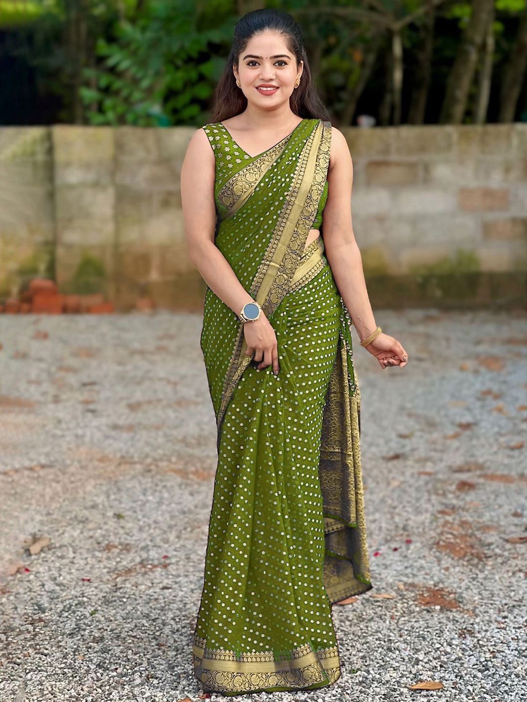 Women’s Polka Dots Woven Design Zari Republic Day Saree