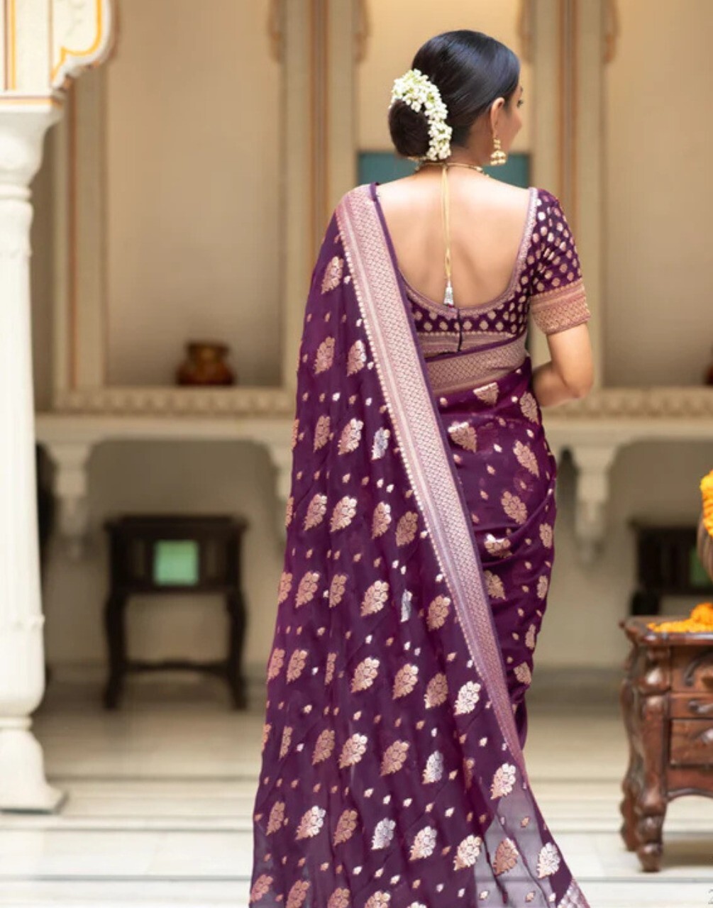 Woven Kanjivaram Pure Silk, Silk Blend Saree (Purple)