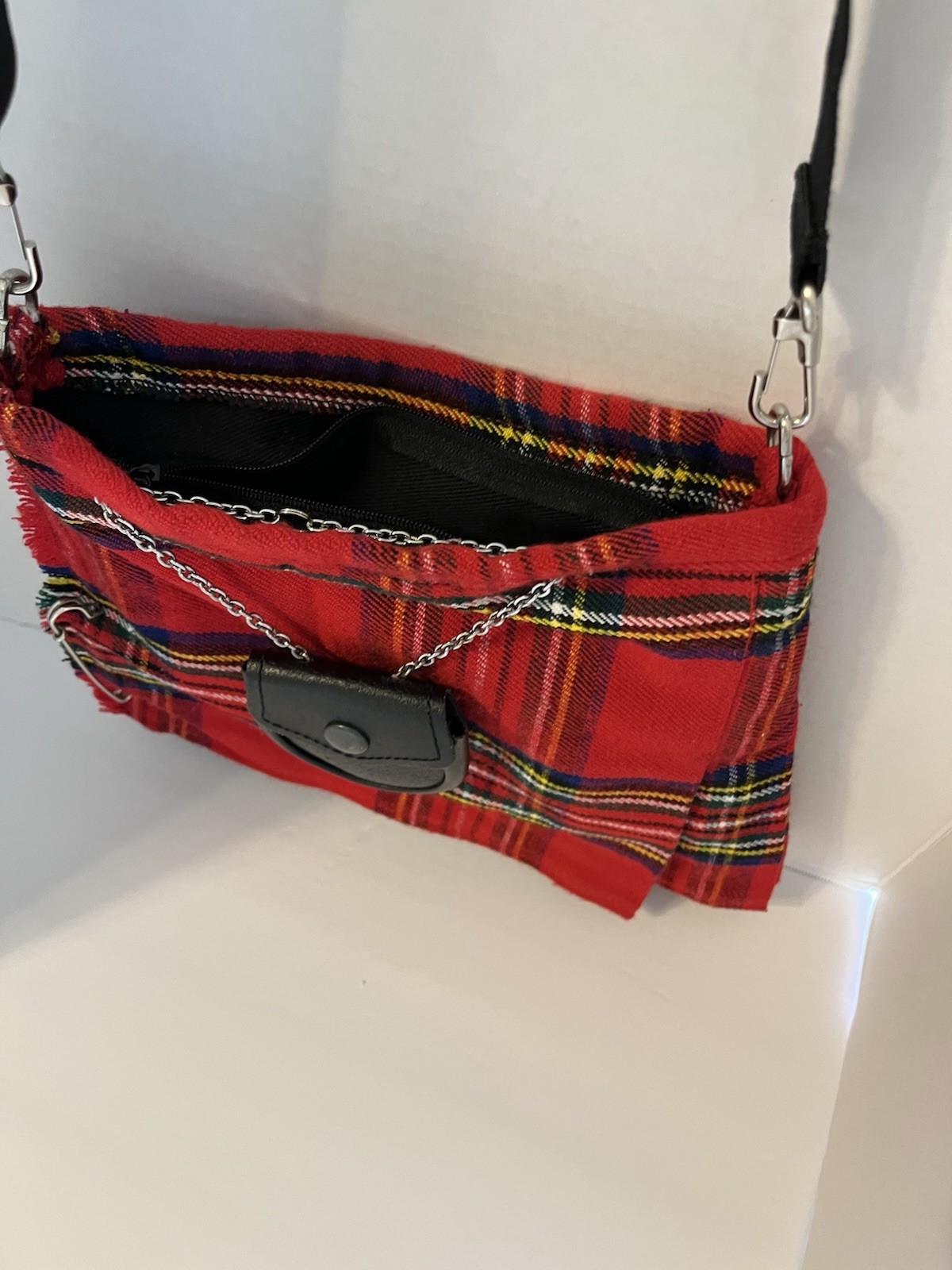Royal Stewart Tartan Kilt Crossbody Purse With Sporran And Kilt Pin