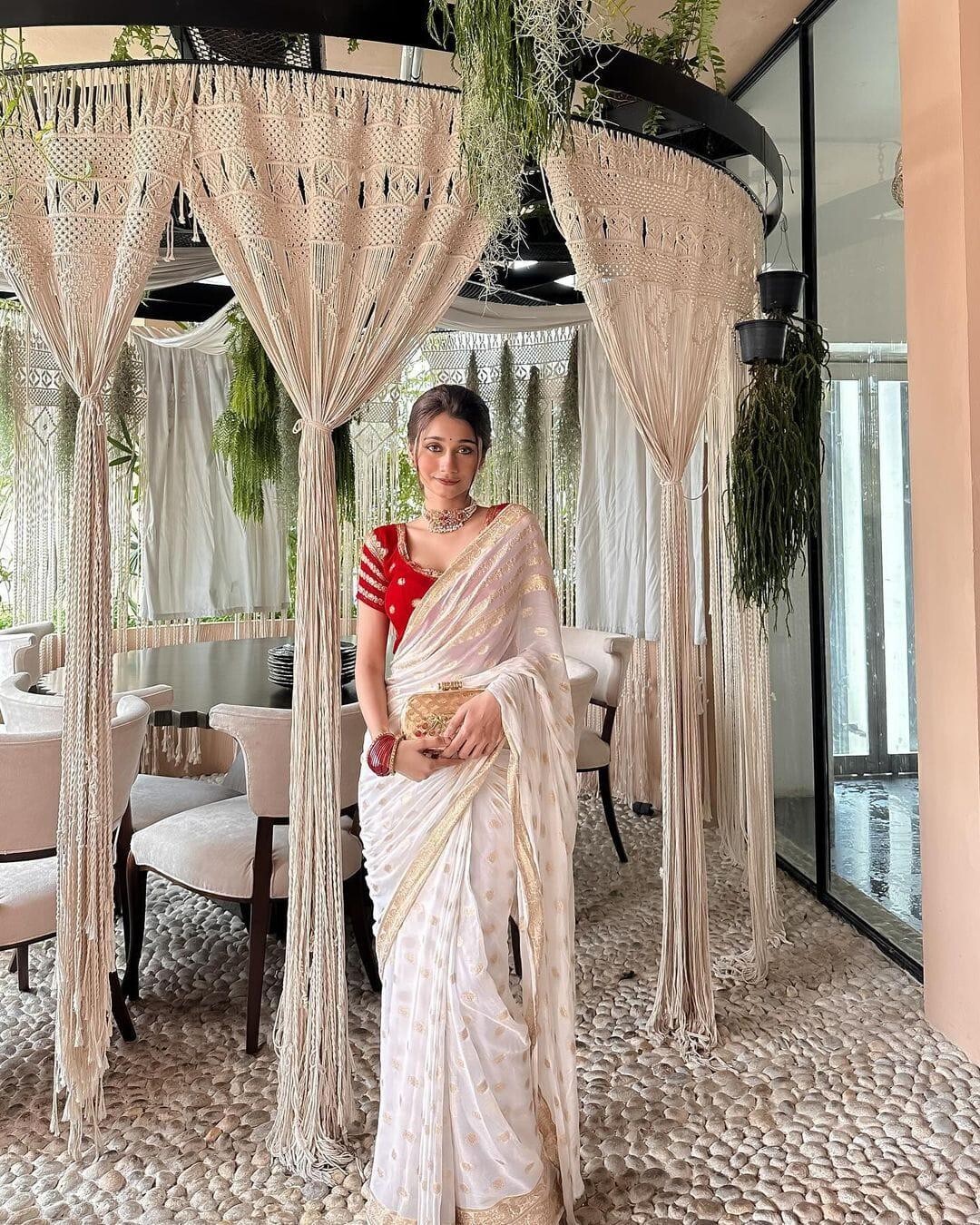 Red White Viscose Georgette Saree Gold Border Sari + FREE Petticoat & Blouse