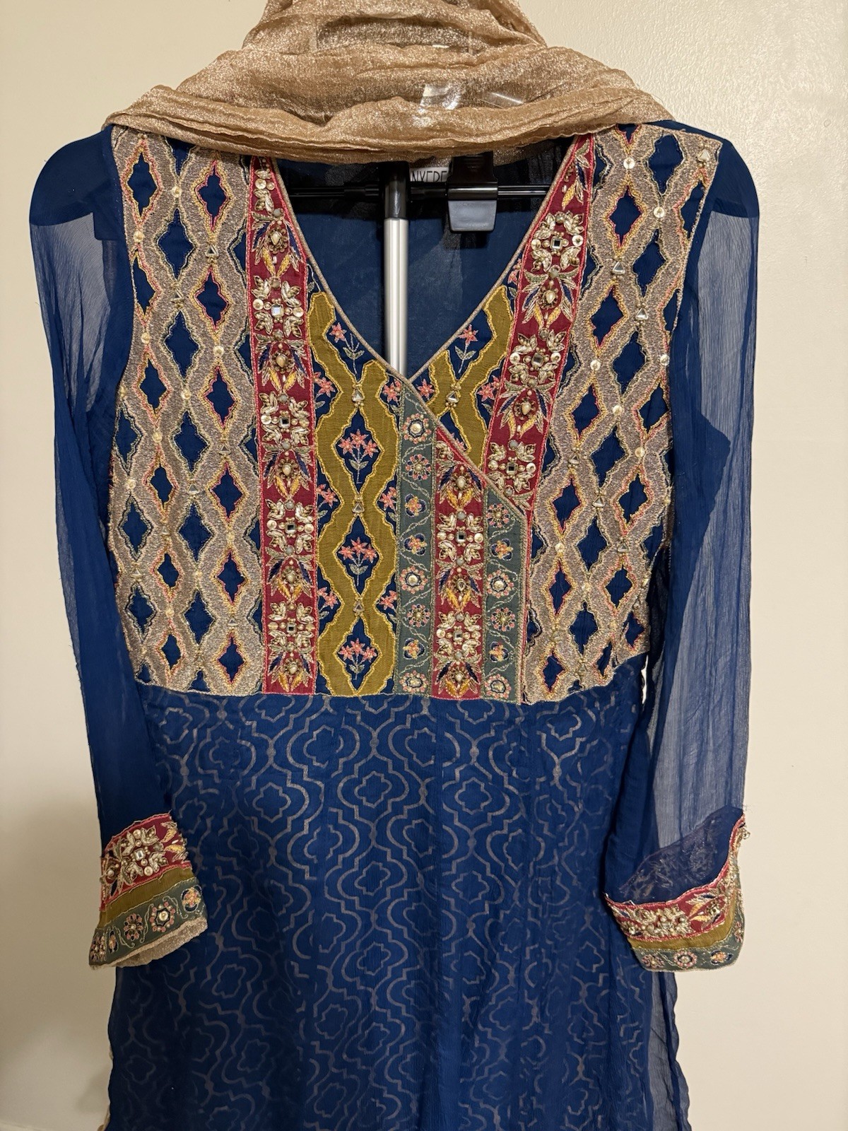 Pakistani Brand Chinyere Women’s M Blue Embroidered Kurta, Trouser with Dupatta