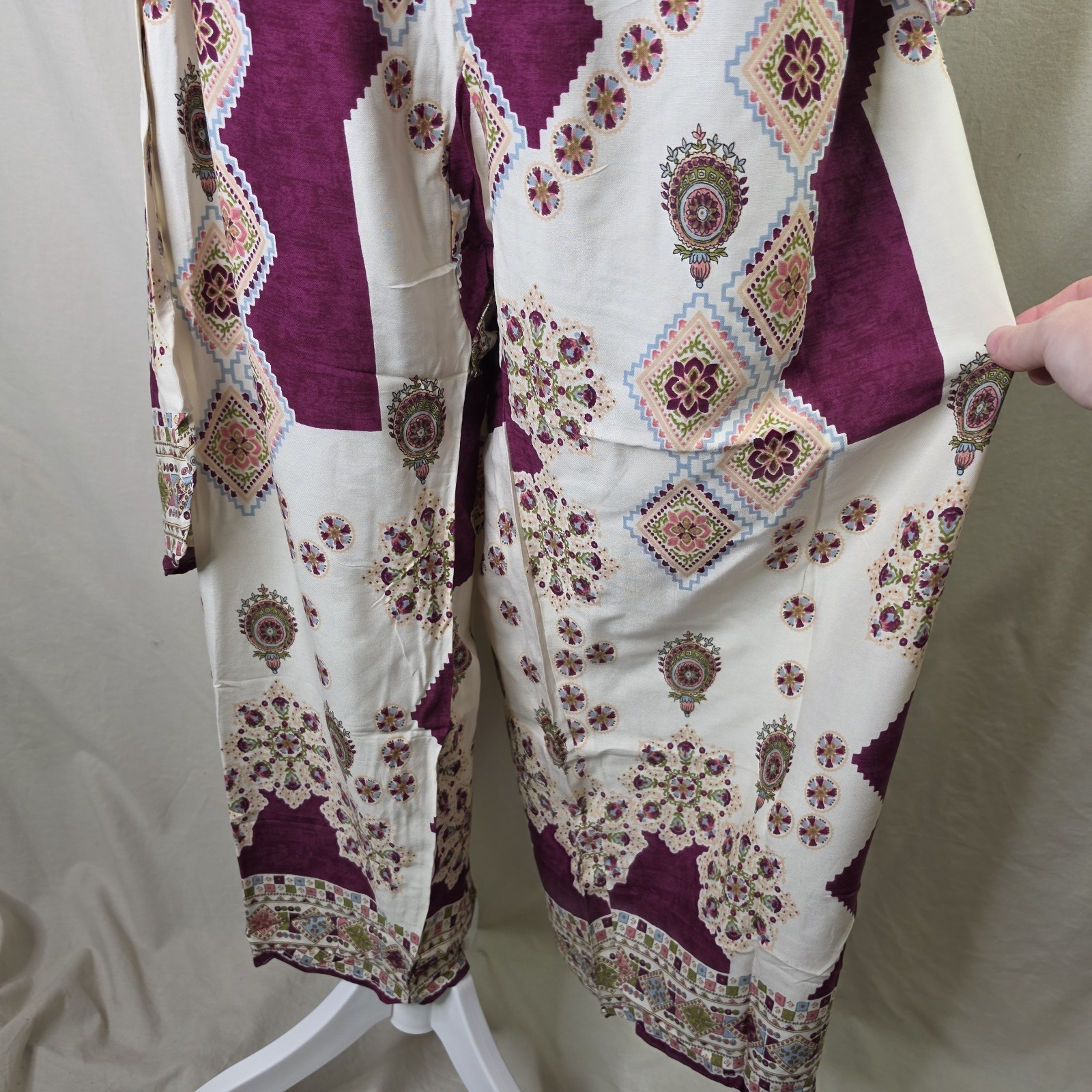 2-Piece Cream Burgundy Floral Salwar Kameez Set Women’s Size 7 New