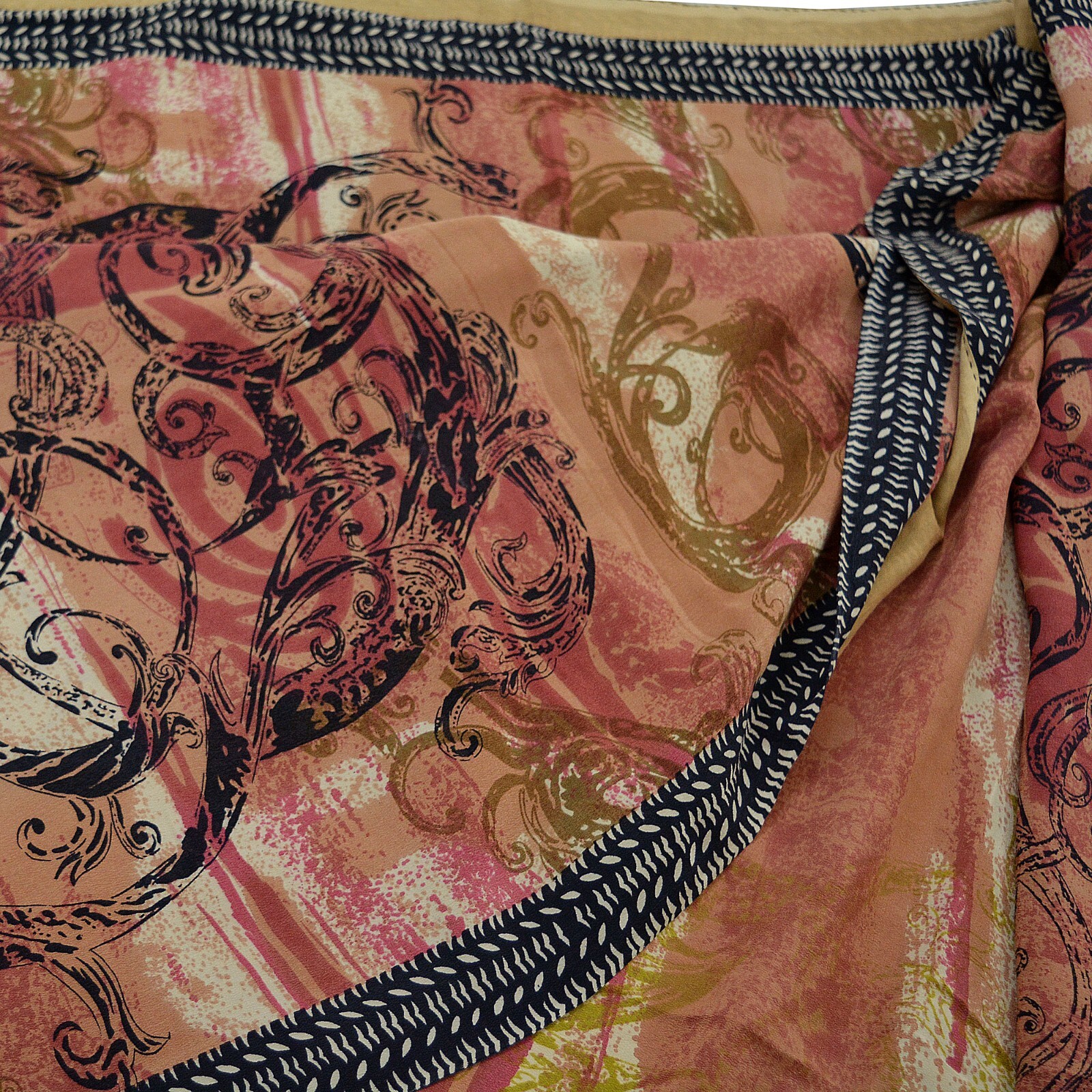 Vintage Sari Brown & Black Pure Crepe Silk Printed Saree 5yd Sewing Dress Making