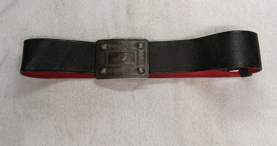 Vintage Antique Scottish kilt pipers leather belt w. Celtic Buckle Fits 34″