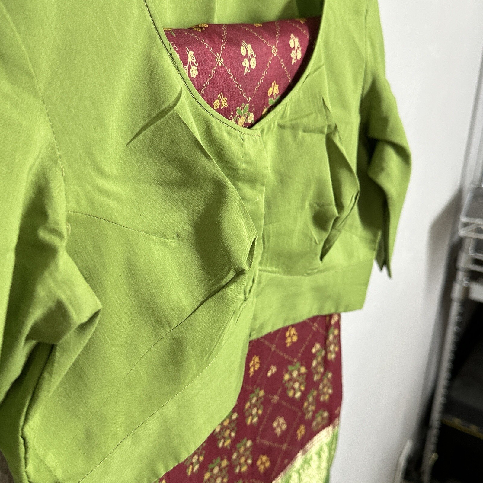 Vtg Indian Saree Choli Dress Top Set M Silk Lime Green Wine Gold Floral Metallic