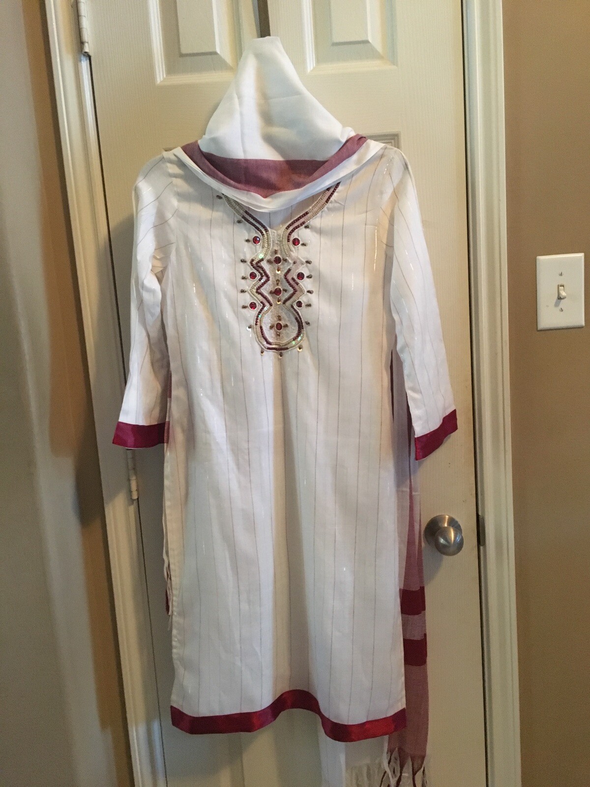 Indian Pakistani Designer Khaddar Embroidery ,Stones,Bead Work Kameez With Shawl