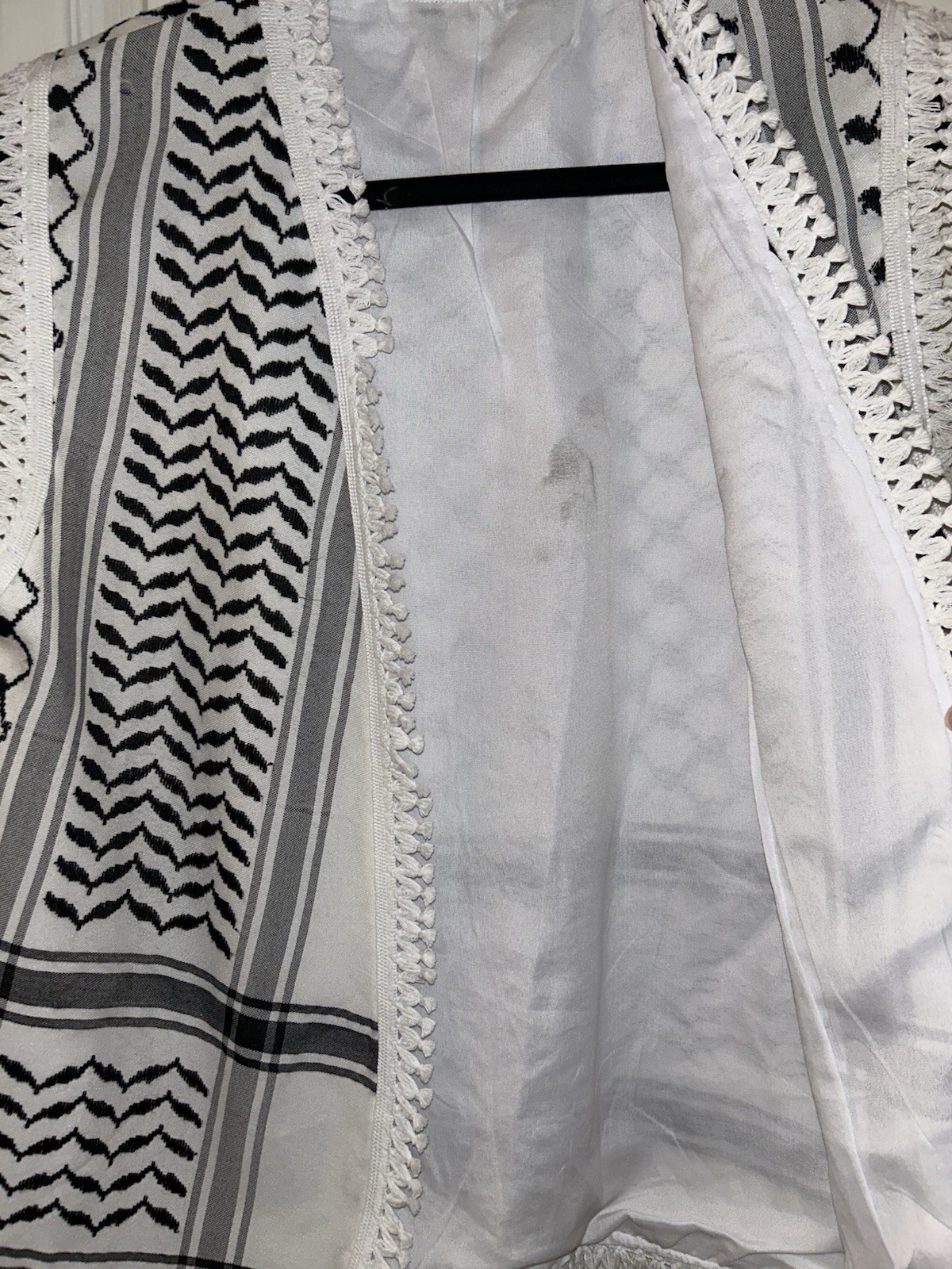 sleeveless keffiyeh shemagh vest thobe waistcoat traditional Middle Eastern patt