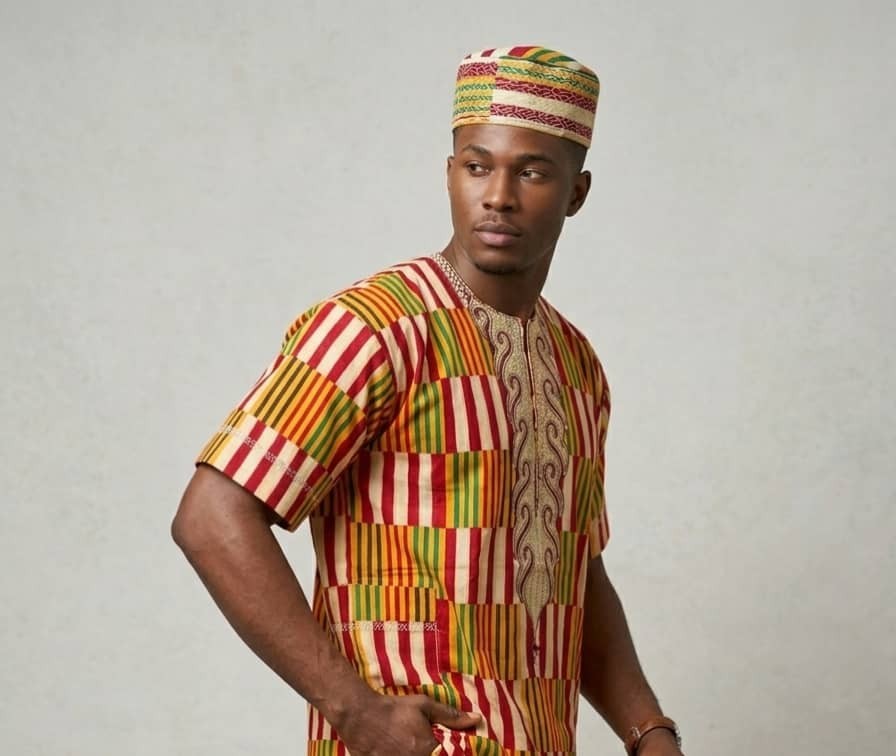 Men’s lightweight Kente Print Kaftan/Dashiki With Kufi Cap.