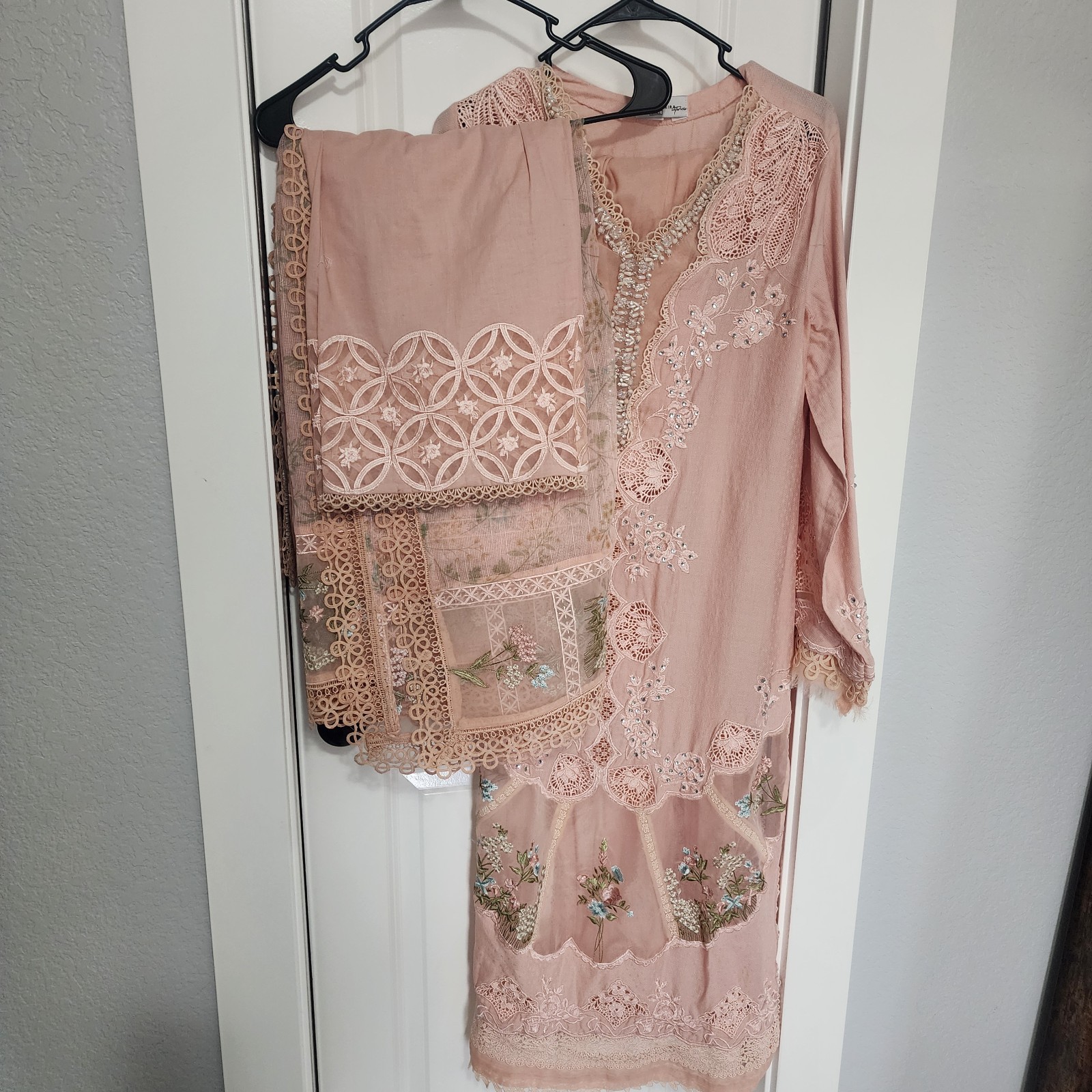 saira shakira Embroidered Pink Salwar Kameez Suit Women Size M Cotton Net