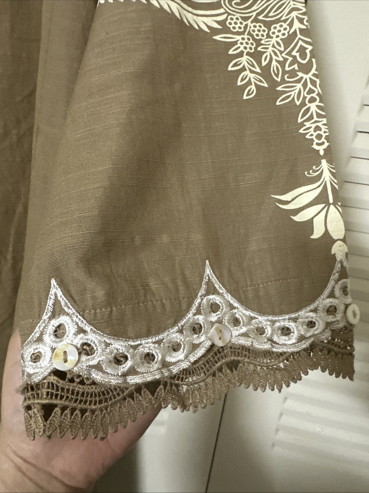 Khaadi Embroidered & Dye printed flared kurta with scalloped sleeves 2Pc Sz 14