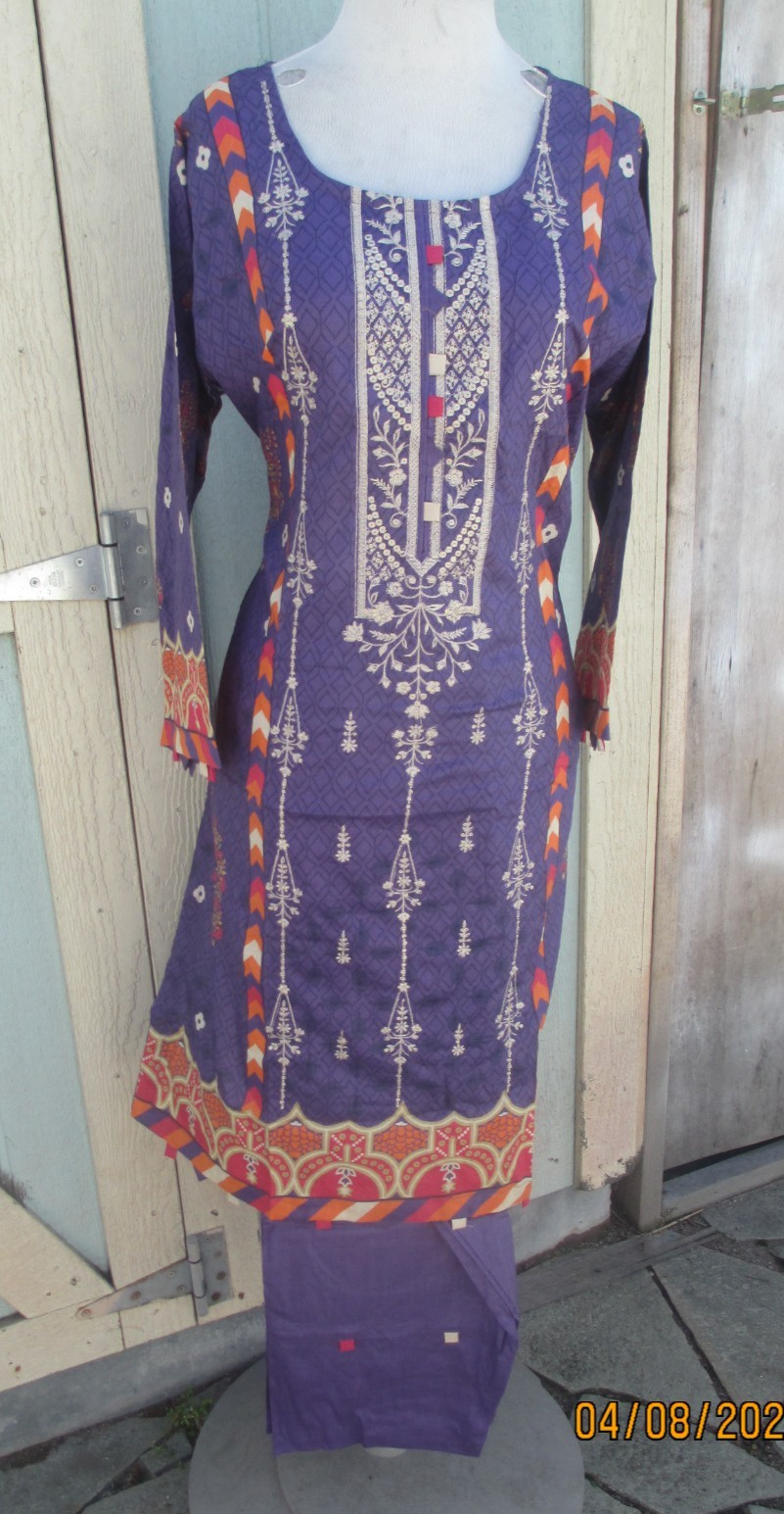 pakistani beautfull emboridery lawn cotton pant kameez size M bust 40