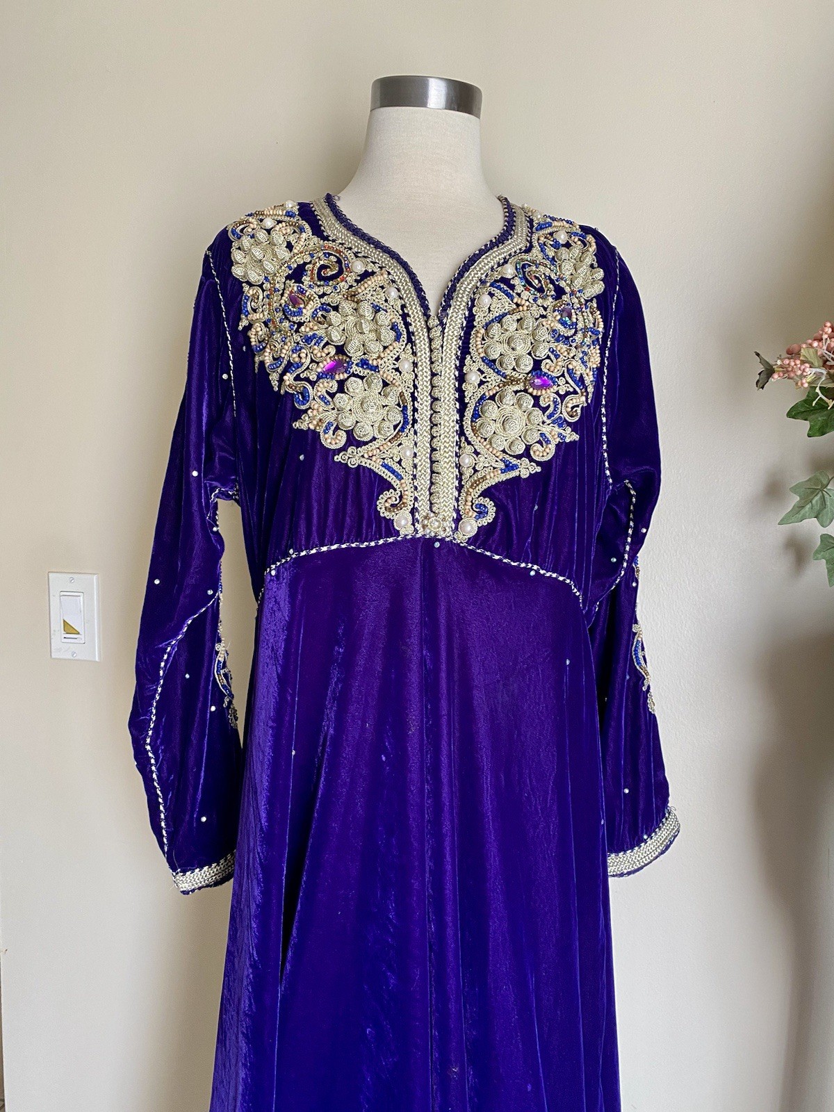 Velvet Flowy Anarkali Floor Length Indian Pakistani Wedding