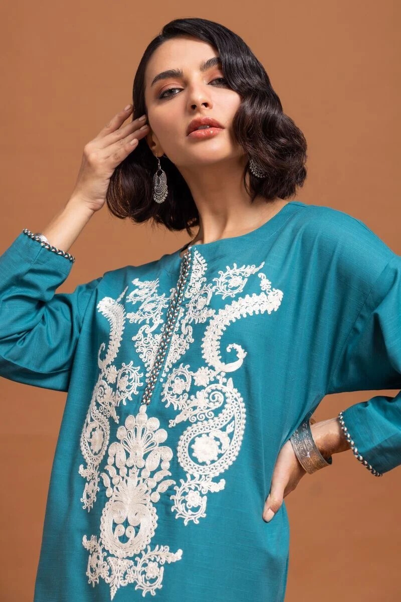 NWT KHAADI Sizes 8, 6 Drop Shoulder Embroider Khaddar Kurti Fall/Winter Pakistan