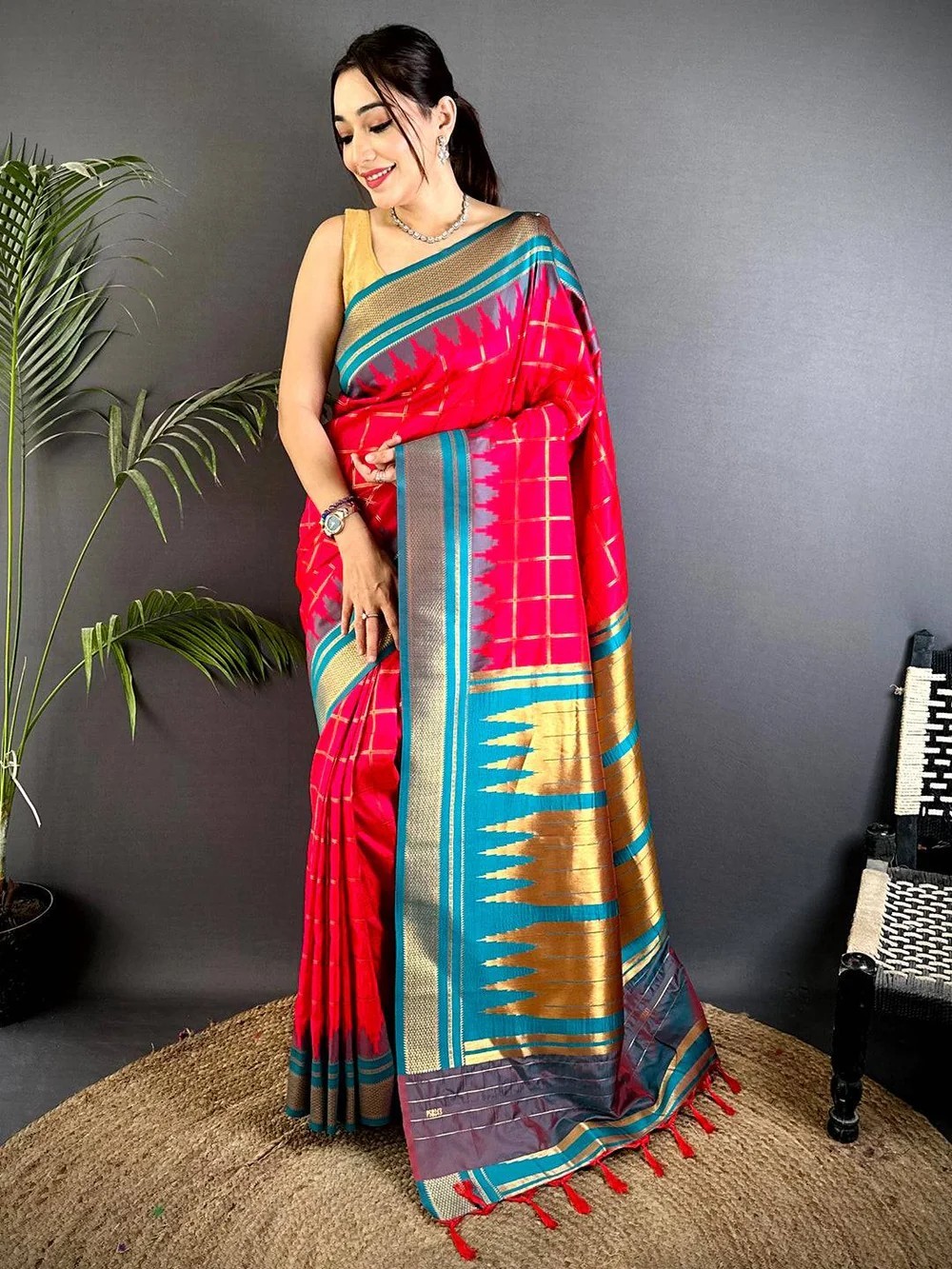 Red Women Silk Saree Dual Tone Gold Zari Saree Luxury Woven Designer With Blouse