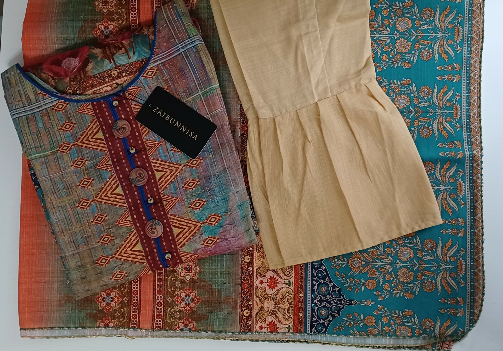 NWT ZAIBUNNISA Sizes S, L, XL 3Pc KURTI, SHAWL,TROUSER Pakistan Designer KHADDAR
