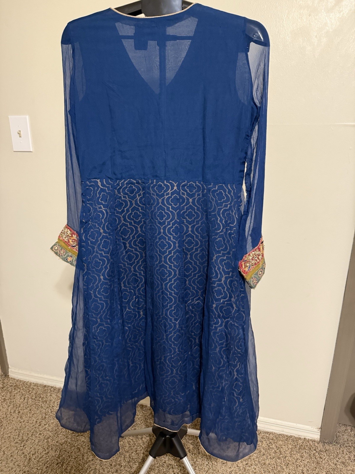 Pakistani Brand Chinyere Women’s M Blue Embroidered Kurta, Trouser with Dupatta
