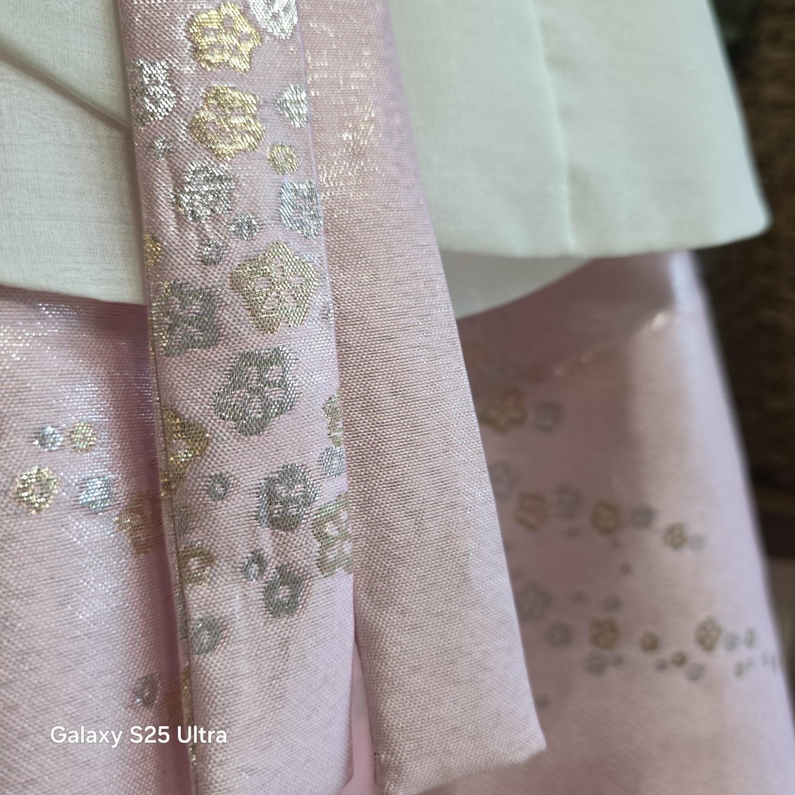 Korean Girl Hanbok Set Size 10 Age 7-8 Ivory White Dangui Pink Chima Bokjumeoni