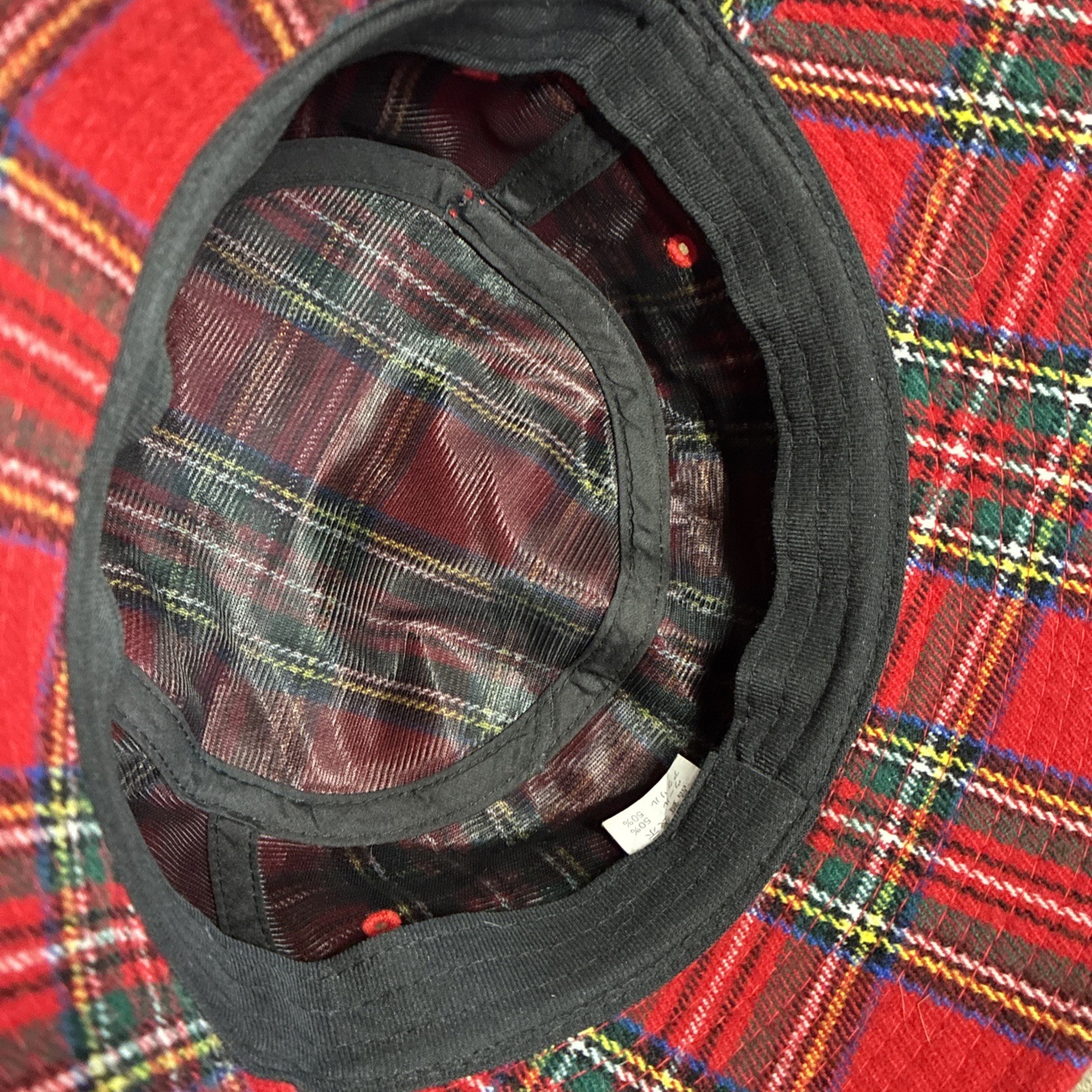 Tartan Bucket Hat Cap Red Royal Stewart Scottish Flannel Winter Hat – M (DC)