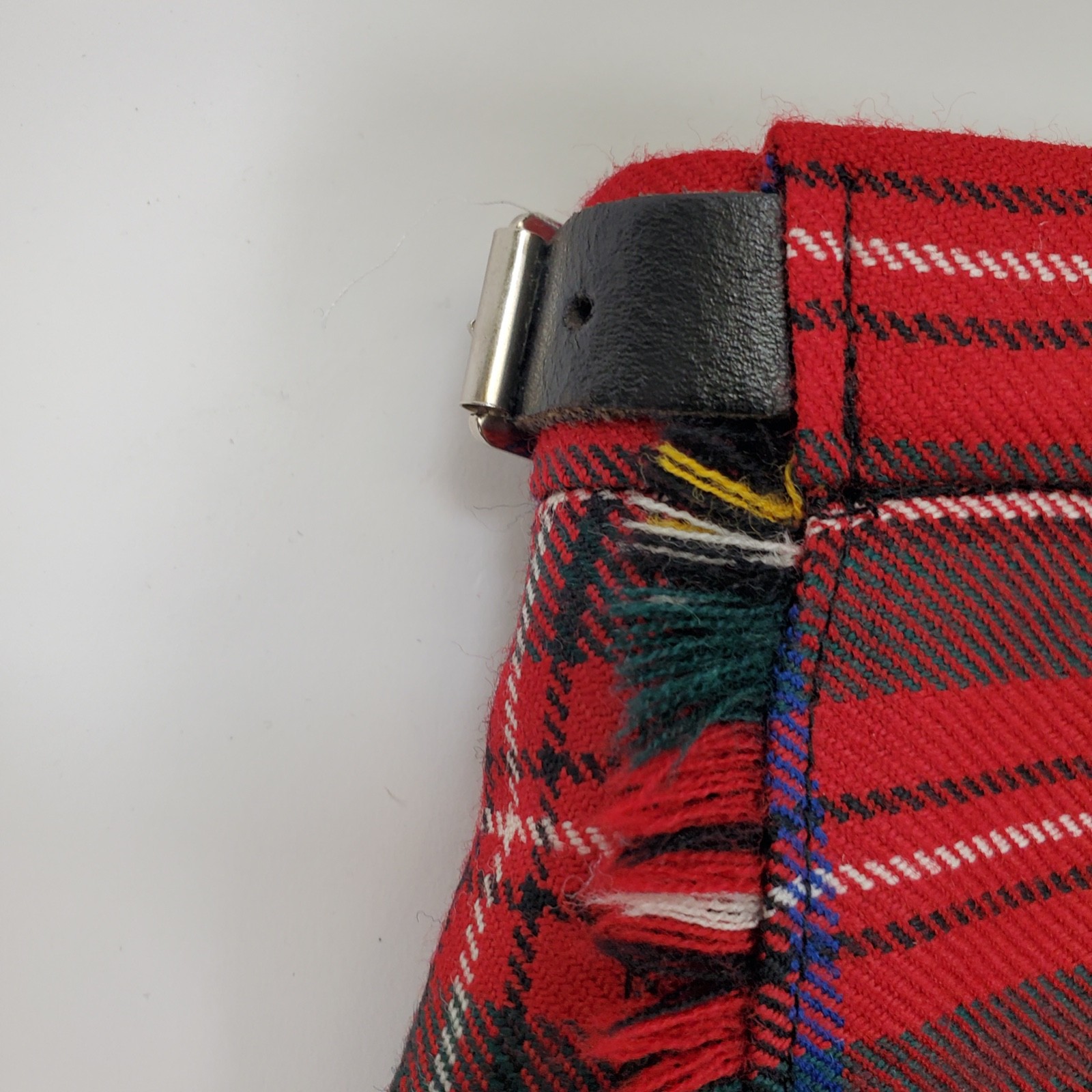Kids Royal Stewart 100% Wool Tartan Kilt Hector Russel Scotland Adjusts to Sz 24