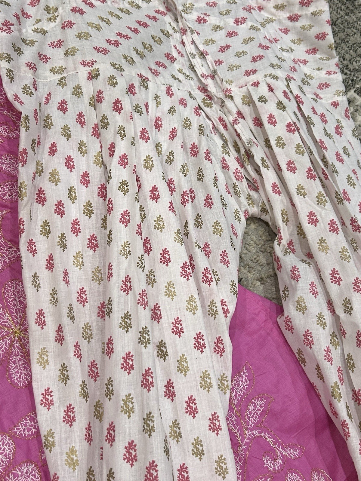 Embroidered Floral Women’s Floral Punjabi Suit Pink/White/Gold Adj Sizing