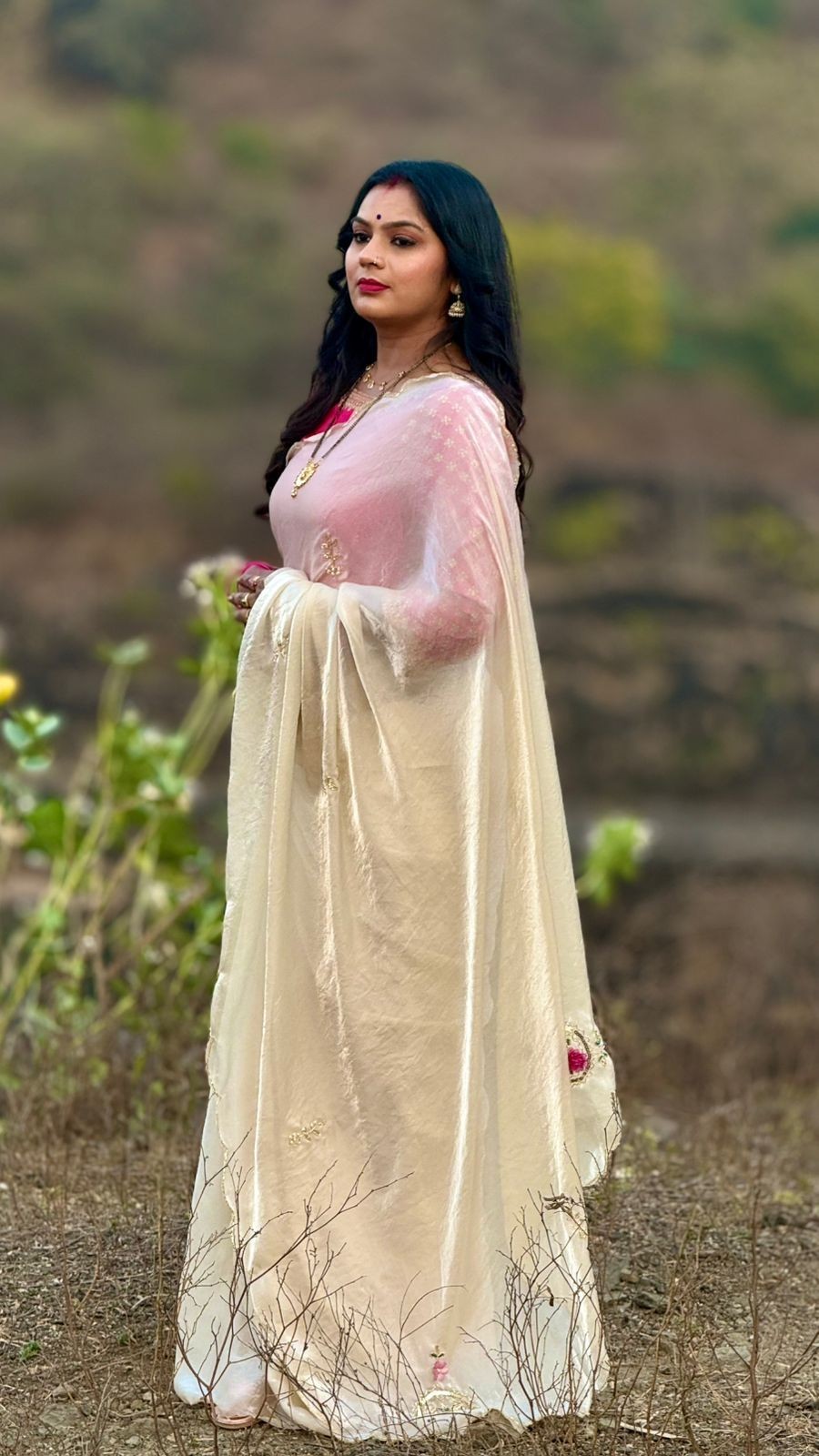 WHITE COLOR FENDY SATIN SILK KHATLI HAND WORK BRIDAL WEDDING FANCY INDIAN SAREES