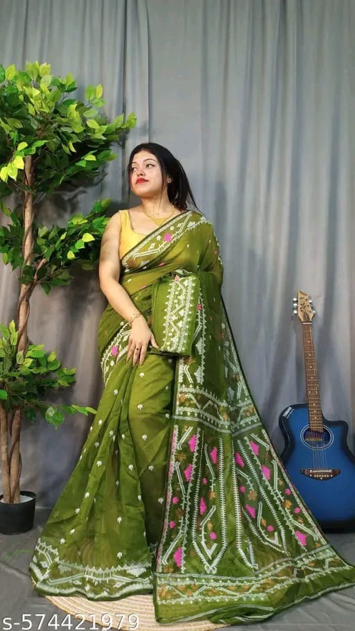 Traditional Bengali Handmade Jamdani Saree With Unstitched Bloused Wedding Wear
