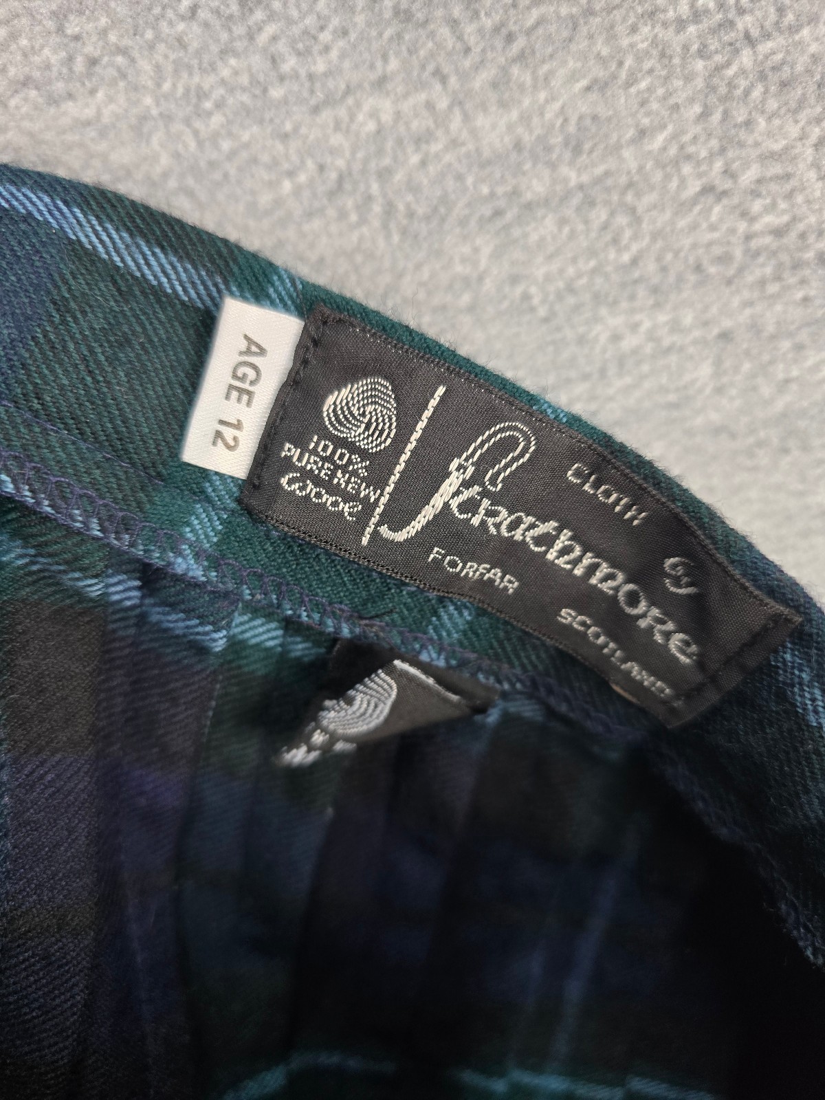 Strathmore Pure New Wool Scotland Kilt Age 12