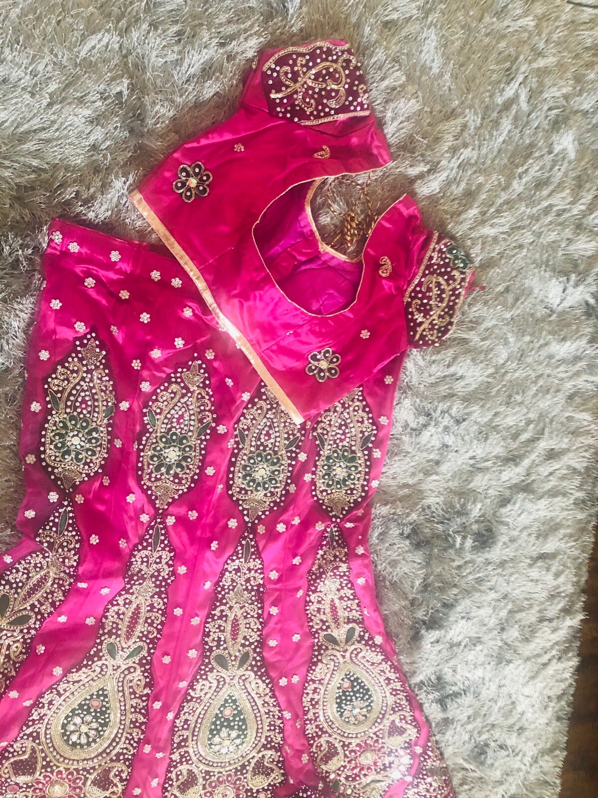 Women Semi Bridal Lengha – Size 42 Blouse