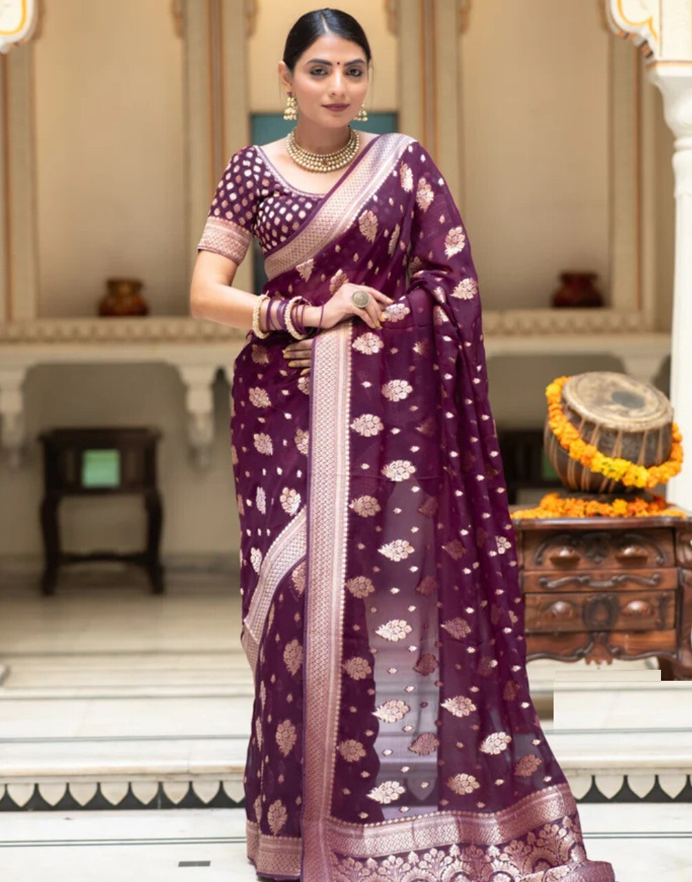 Woven Kanjivaram Pure Silk, Silk Blend Saree (Purple)