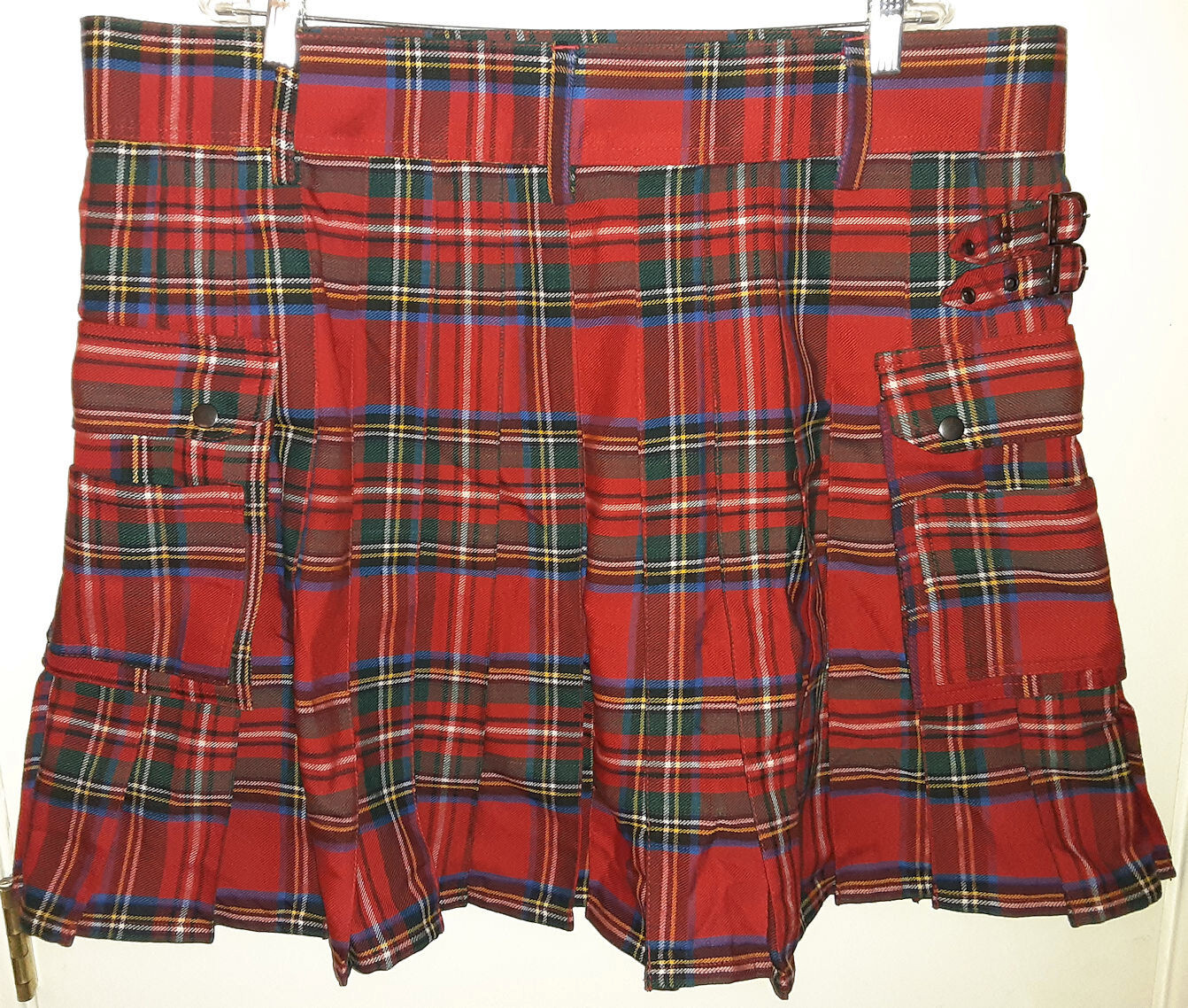 Kilt Unlabeled Red Green Blue Black Yellow White Mens 46″ Waist NWOT