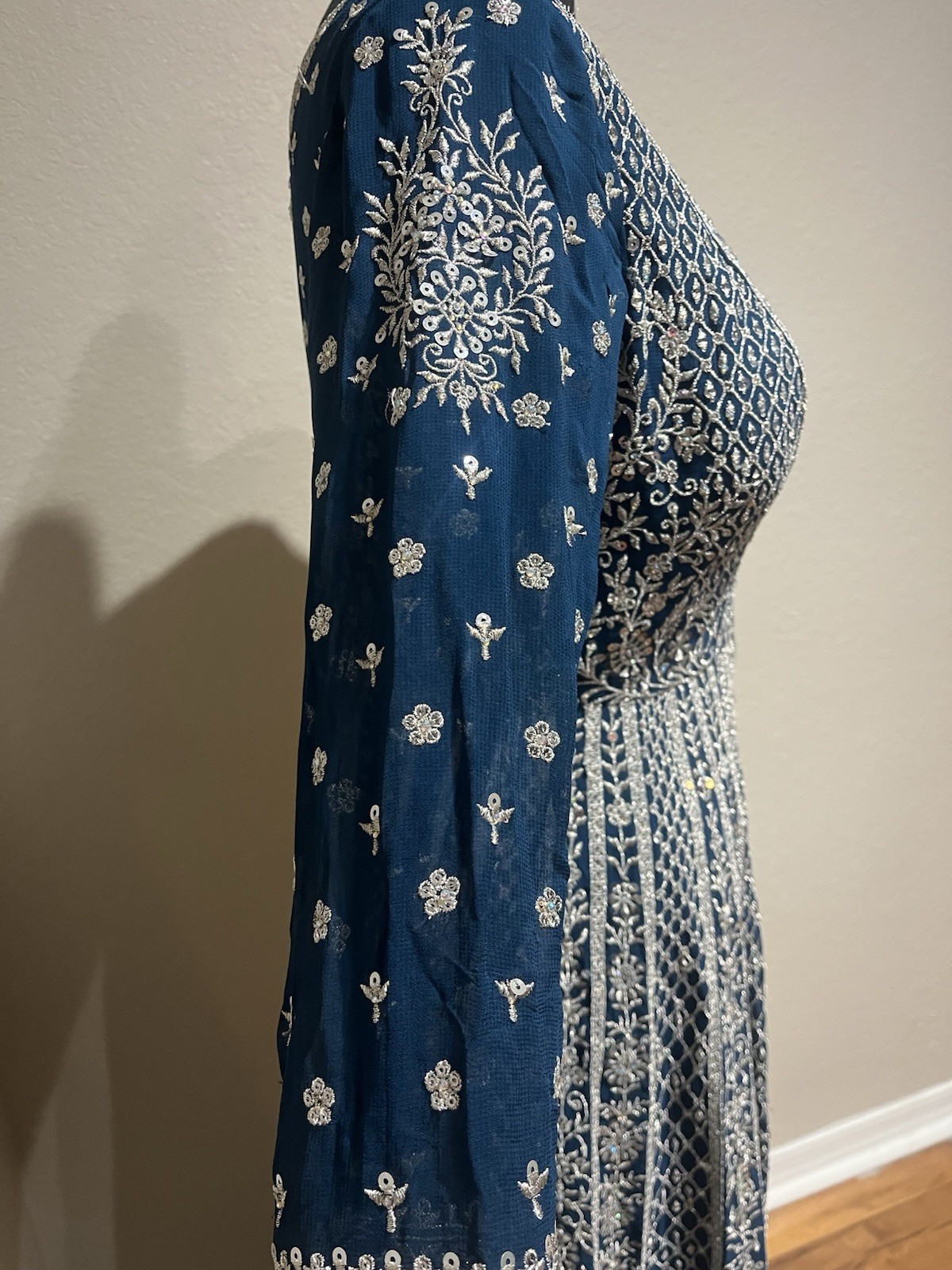 Handmade Women’s Blue Embroidered lengha Gown w/ Net Dupatta, L