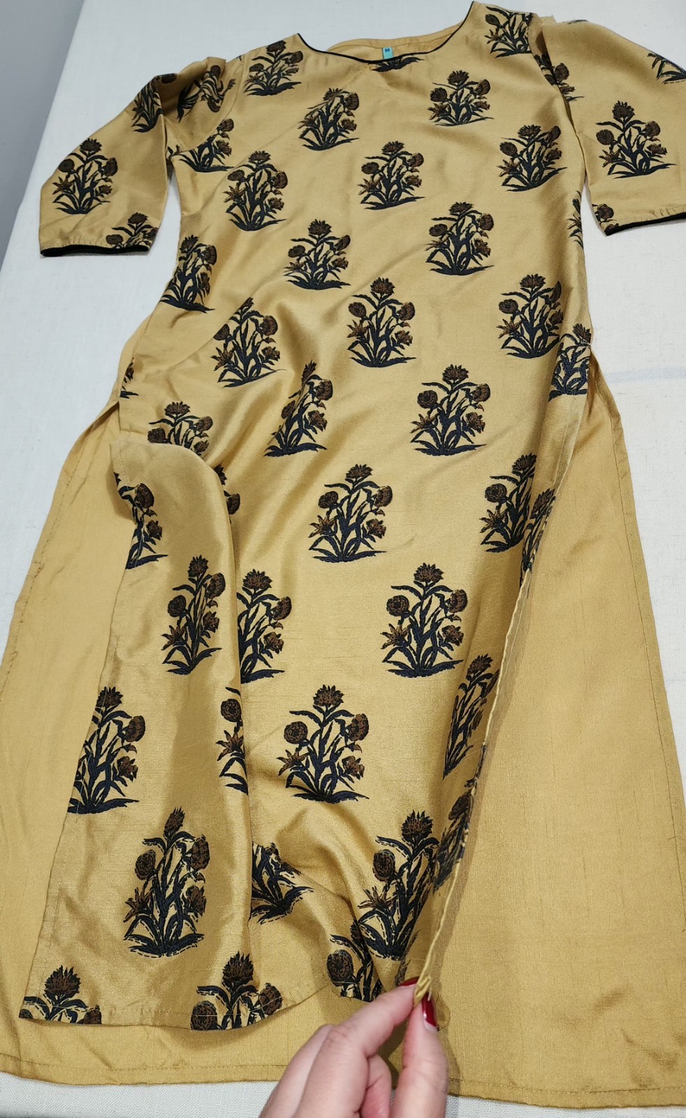 Fanasya M Indian Tunic Gold Floral Janasya Straight Kurta 3/4 Sleeves Round Neck