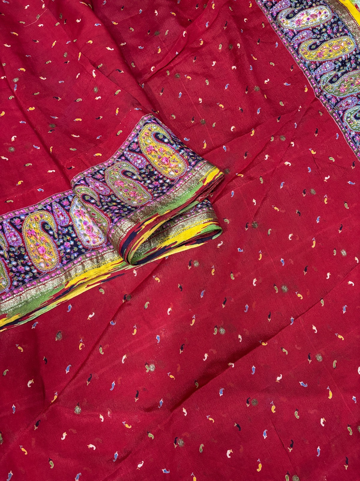 Vintage Chiffon Silk Saree, Lightweight Fabric for DIY & Sewing CS1117