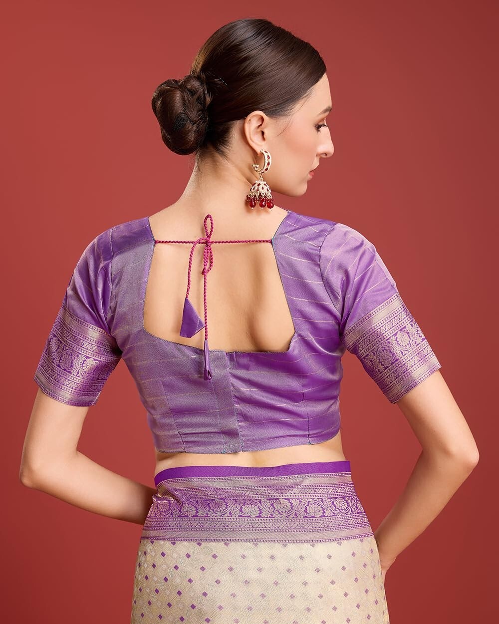 Women’s Kanjivaram Silk Mesmerizing Saree With Unstitched Blouse Piece