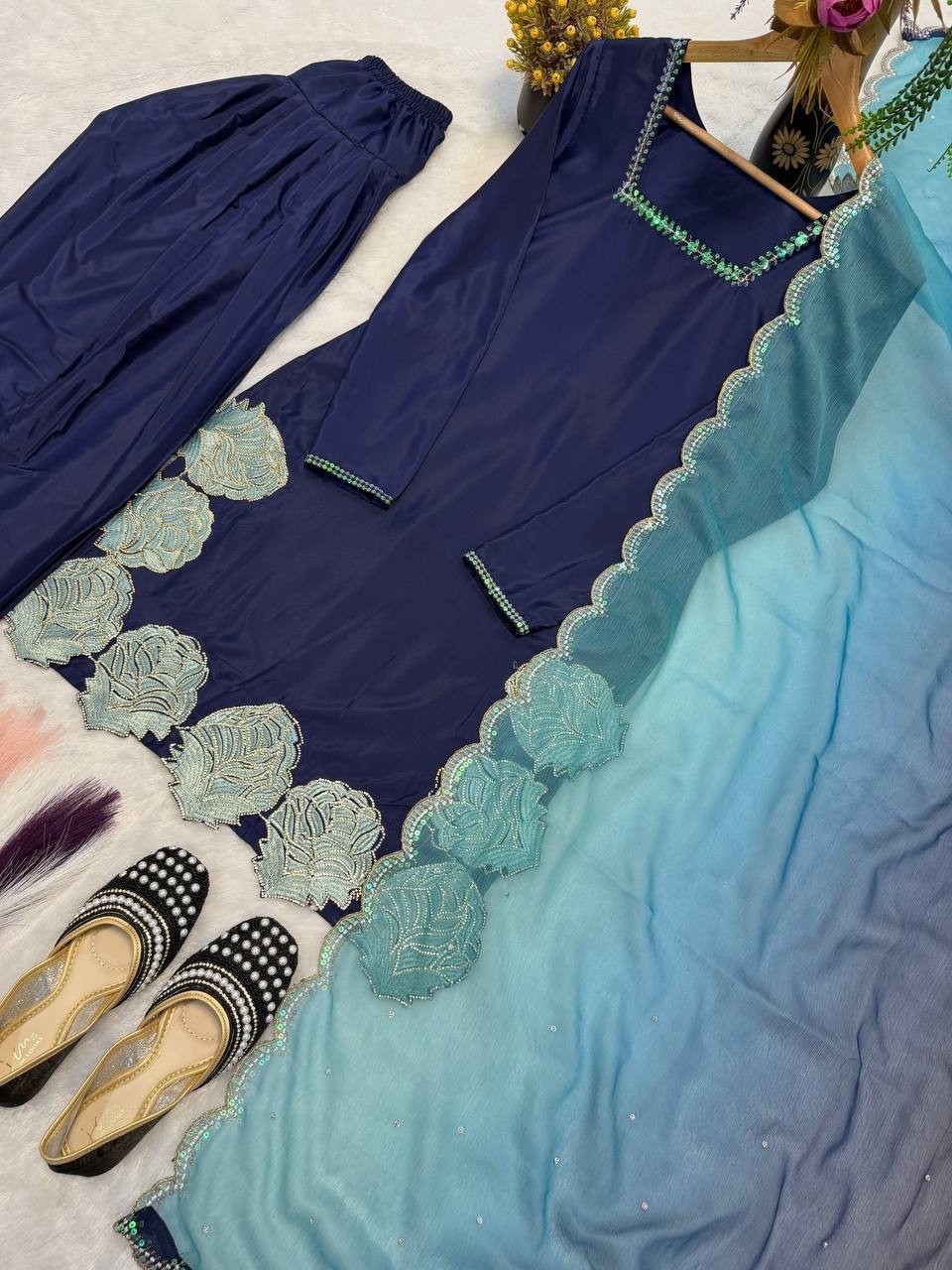 Latest New Crepe Silk Salwar Kameez With Chiffon Silk Dupatta For Women
