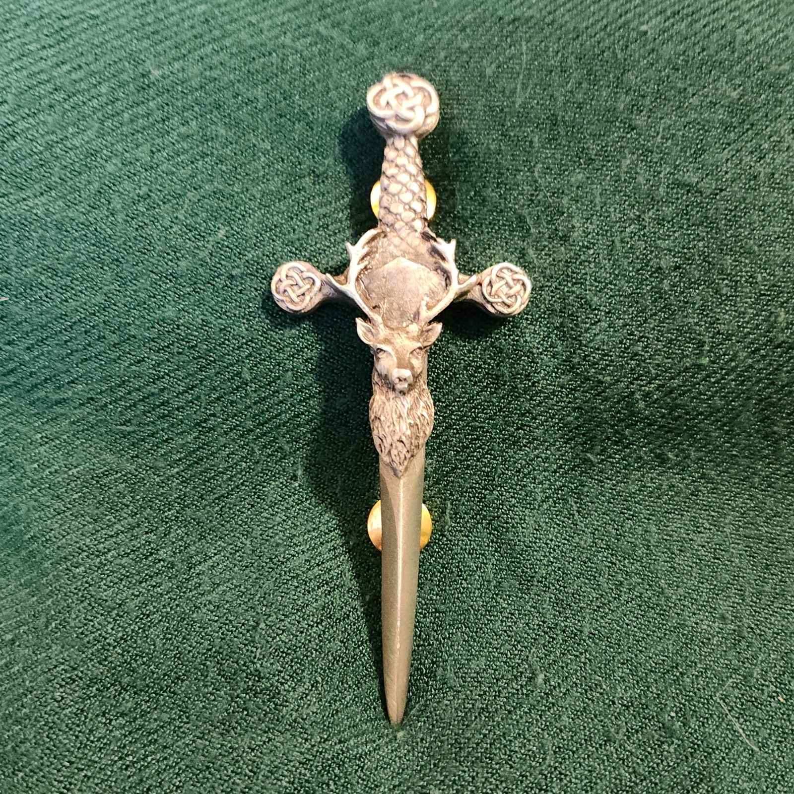 USA Kilts Stag Head Kilt Pin – Silver