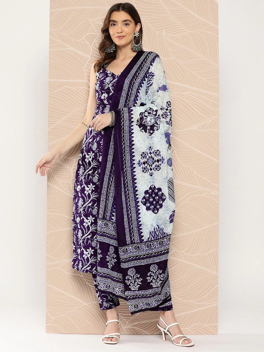 Women Rayon Blend Kurta Pant With Dupatta