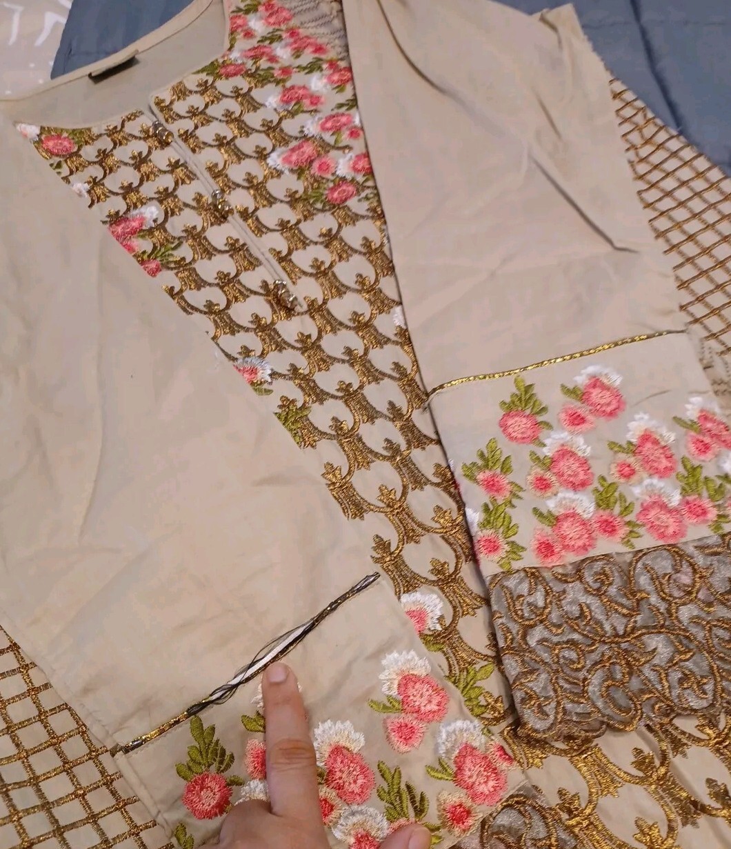 Eid Pakistani Indian Embroidered 3 Piece Dress Cotton Biege Chiffon Dupata