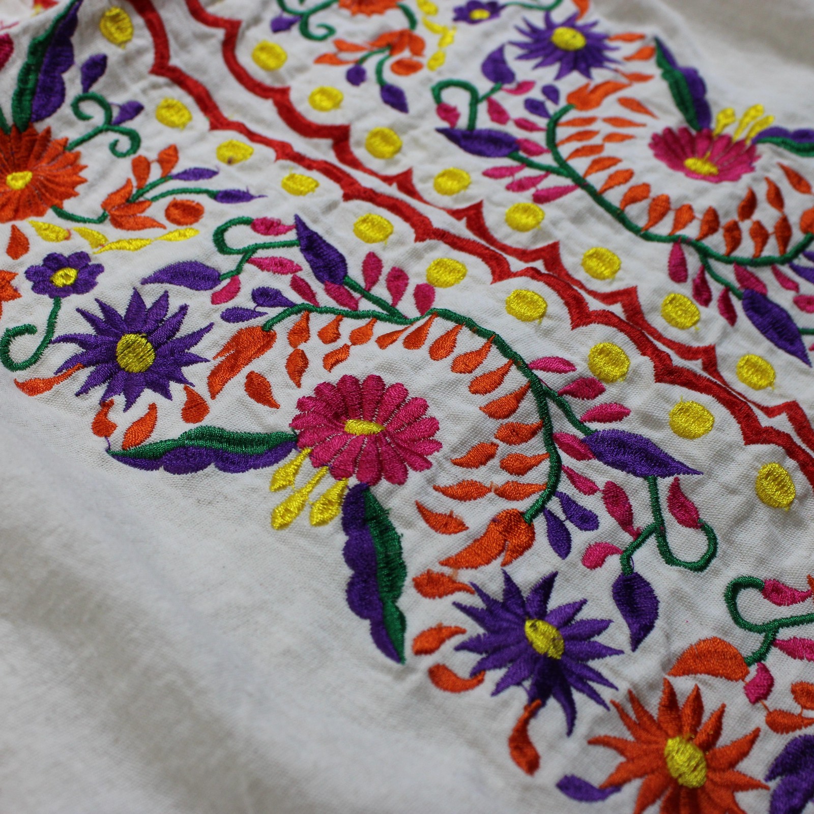 Mexican Embroidered Floral Dress Medium Cream Floral Peasant Boho Tunic Retro